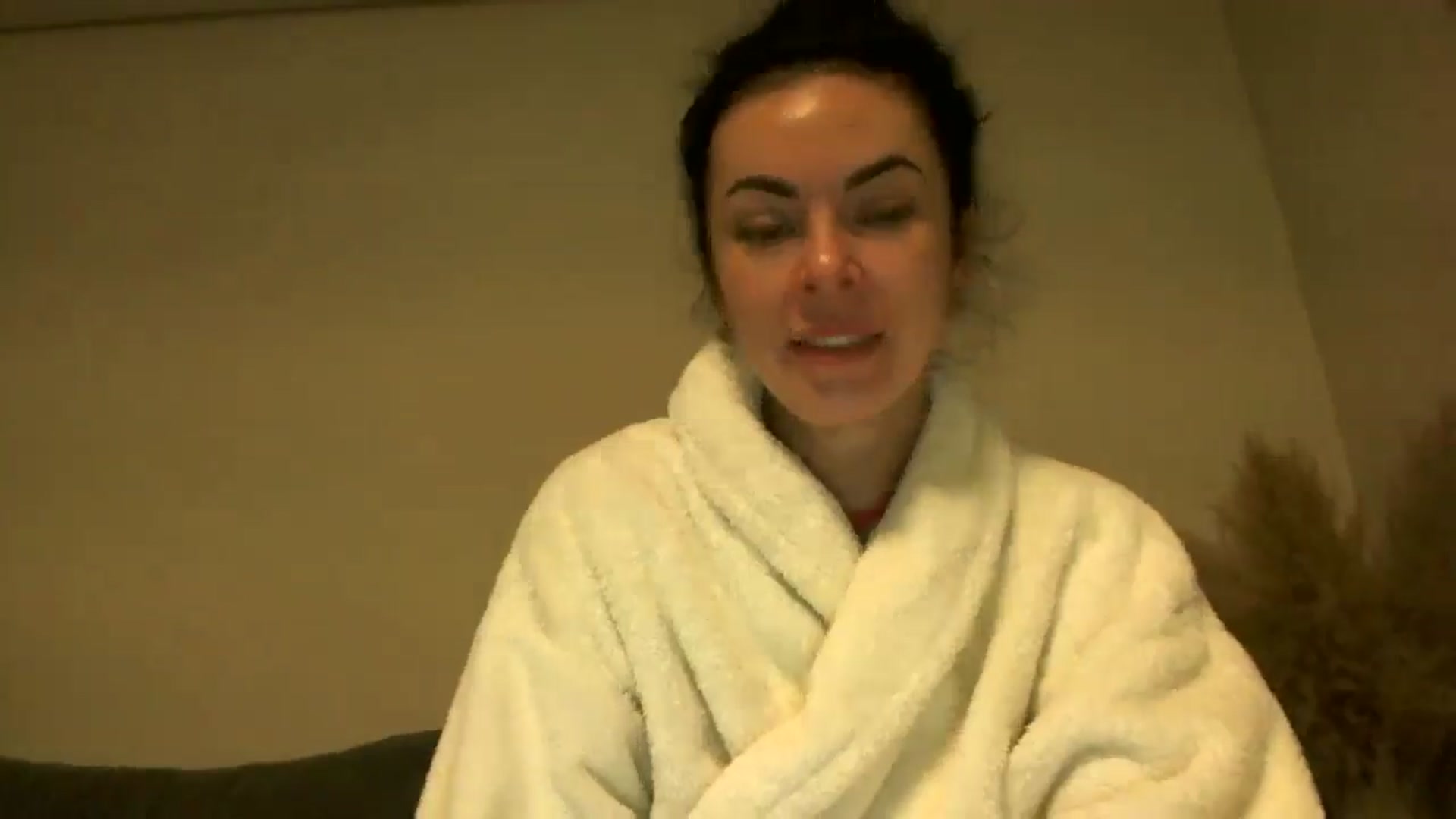 Gallery image thumbnail from TooOld4Sex's myfreecams stream on, 10/23/2024, 04:47 image 10 of 20