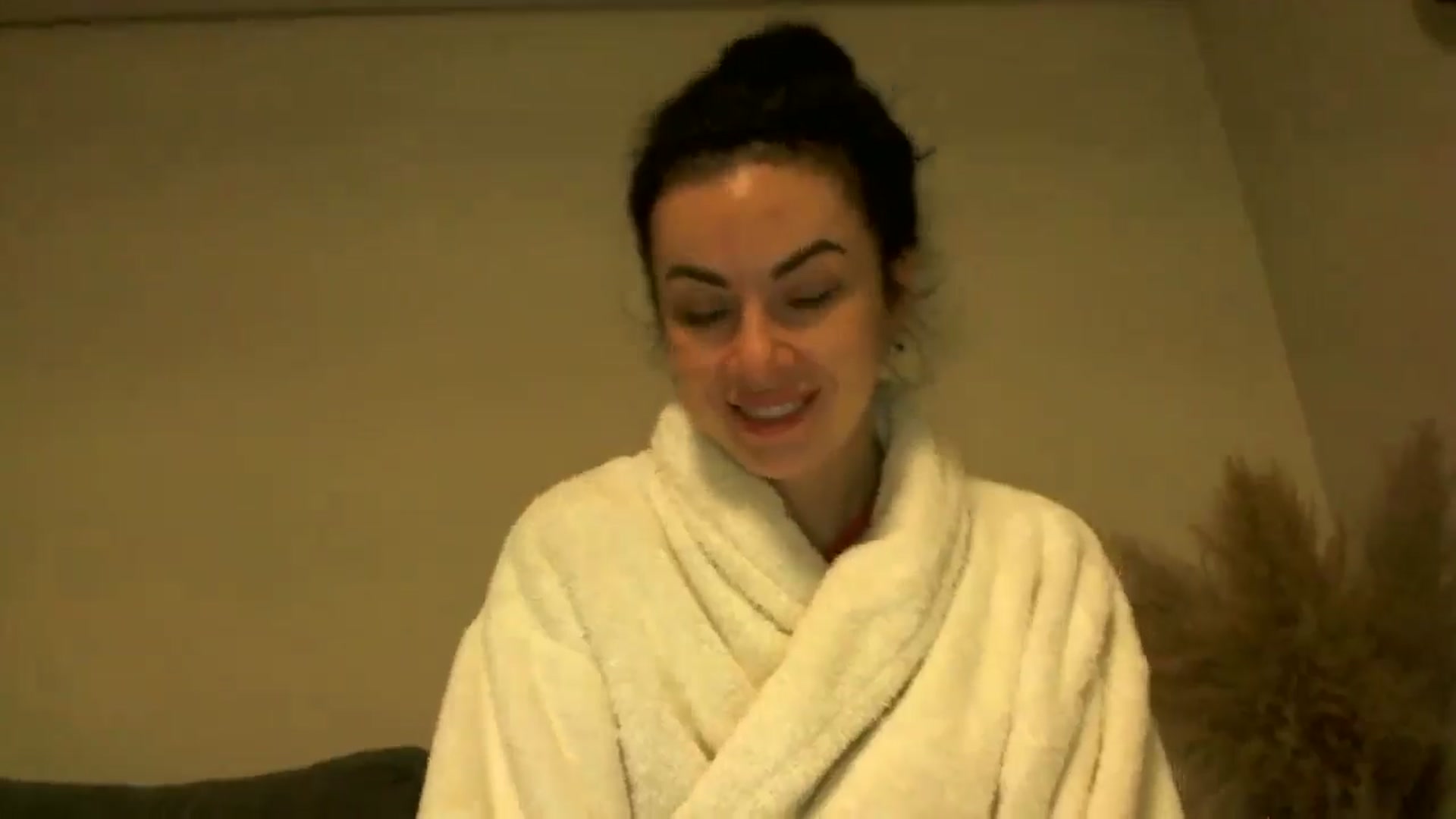 Gallery image thumbnail from TooOld4Sex's myfreecams stream on, 10/23/2024, 04:47 image 16 of 20