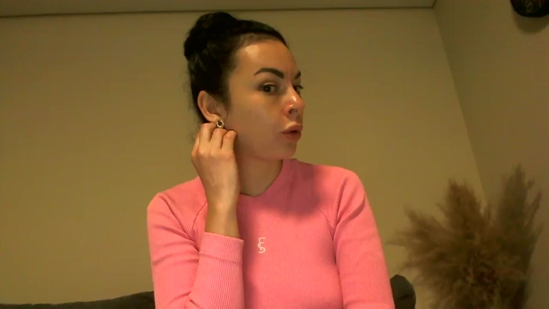 Gallery image thumbnail from TooOld4Sex's myfreecams stream on, 10/31/2024, 04:21 image 11 of 20
