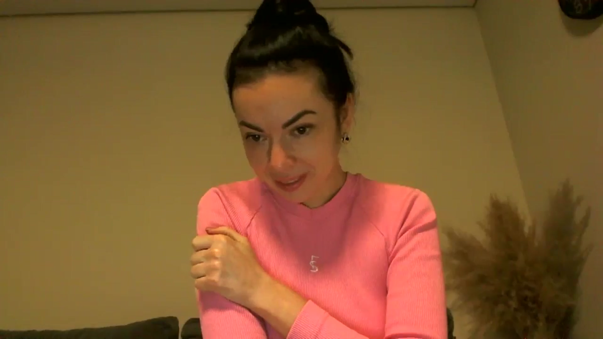 Gallery image thumbnail from TooOld4Sex's myfreecams stream on, 10/31/2024, 04:21 image 13 of 20