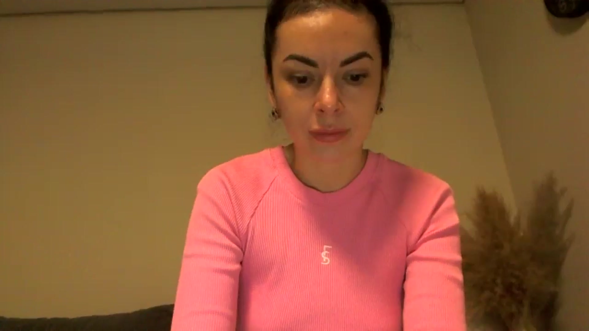 Gallery image thumbnail from TooOld4Sex's myfreecams stream on, 10/31/2024, 04:21 image 19 of 20