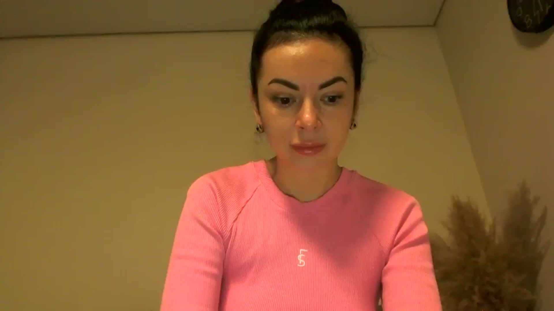 Gallery image thumbnail from TooOld4Sex's myfreecams stream on, 10/31/2024, 04:21 image 4 of 20