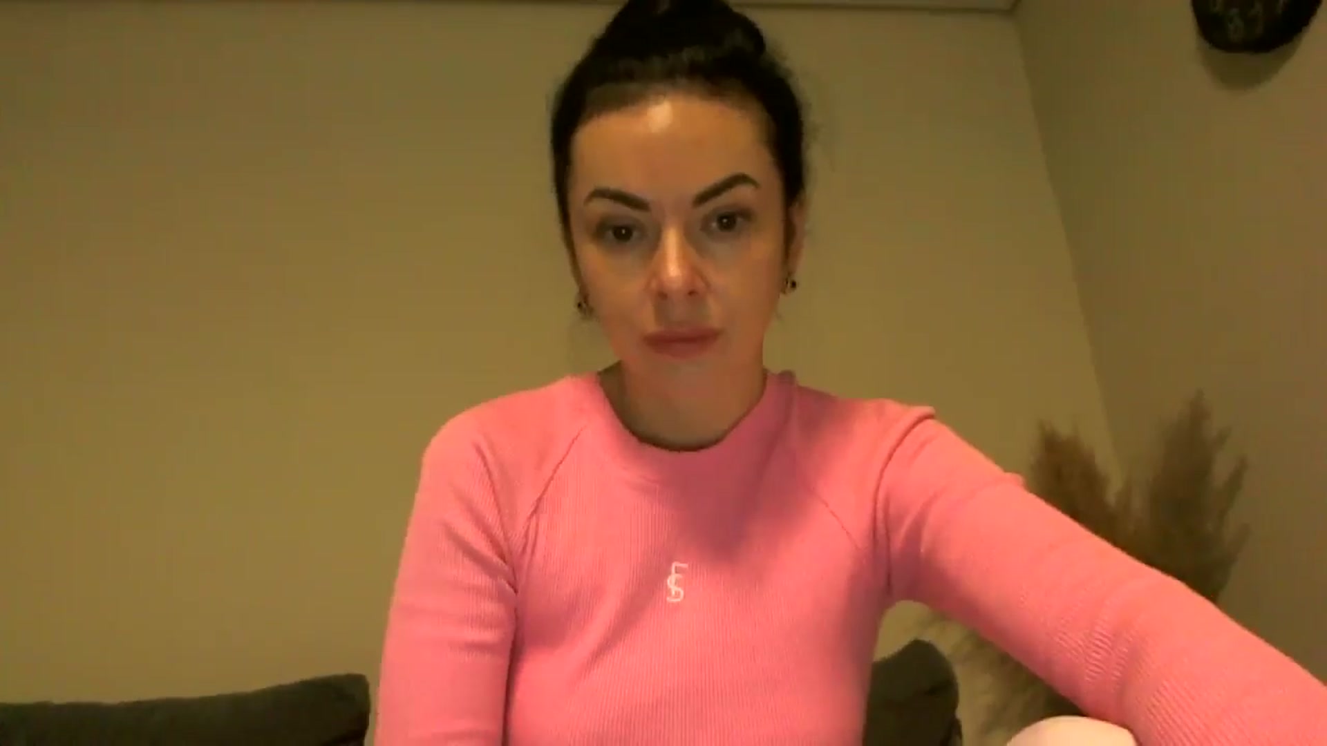 Gallery image thumbnail from TooOld4Sex's myfreecams stream on, 10/31/2024, 04:56 image 9 of 20