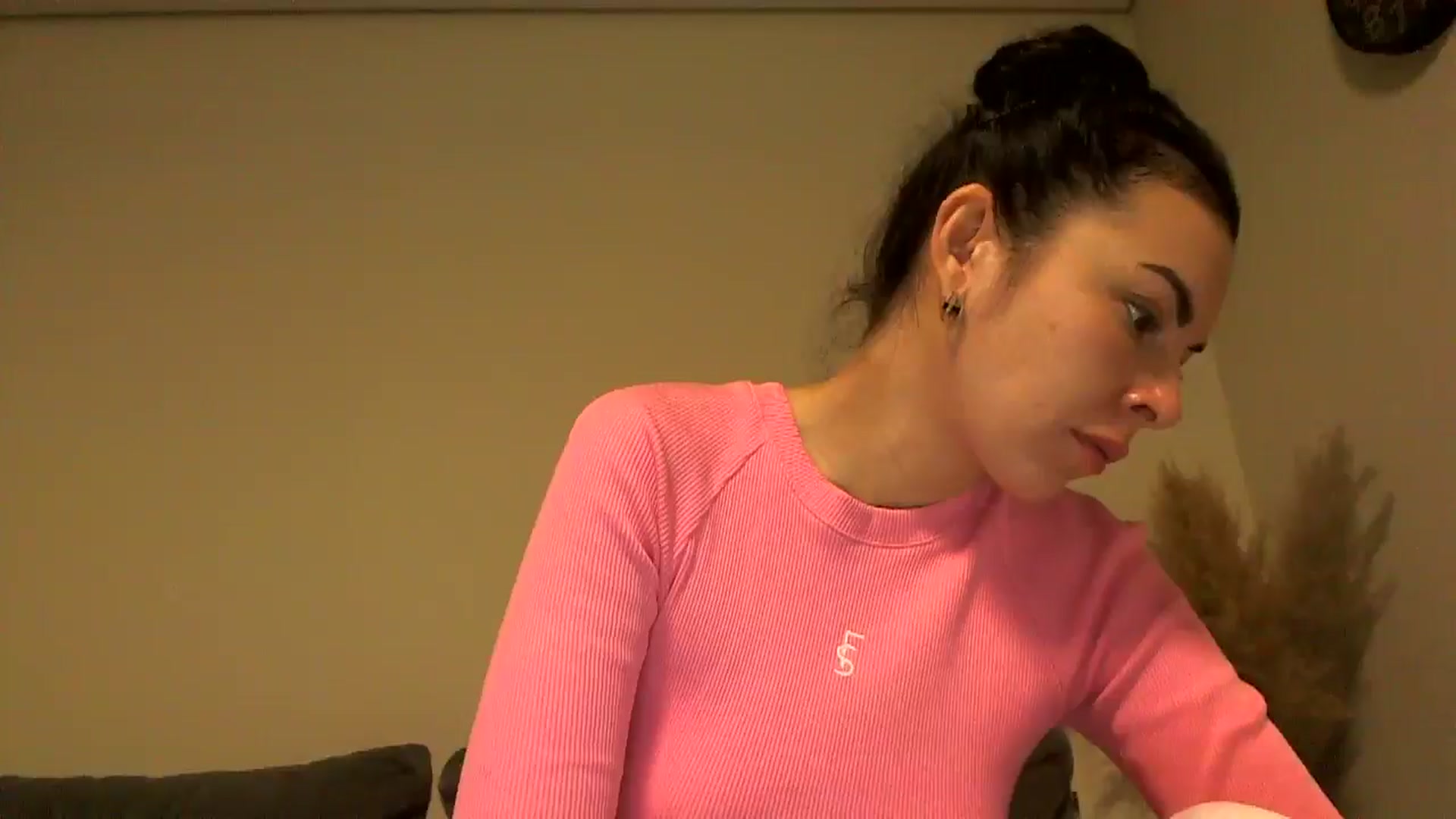 Gallery image thumbnail from TooOld4Sex's myfreecams stream on, 10/31/2024, 04:56 image 4 of 20