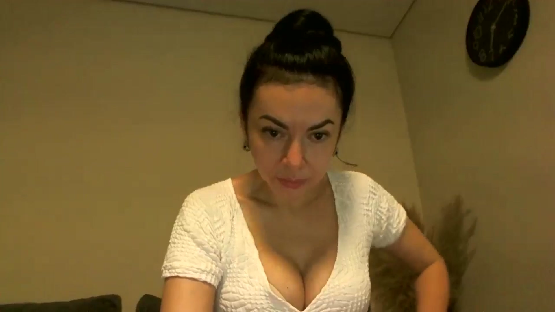 Gallery image thumbnail from TooOld4Sex's myfreecams stream on, 11/01/2024, 06:39 image 7 of 20