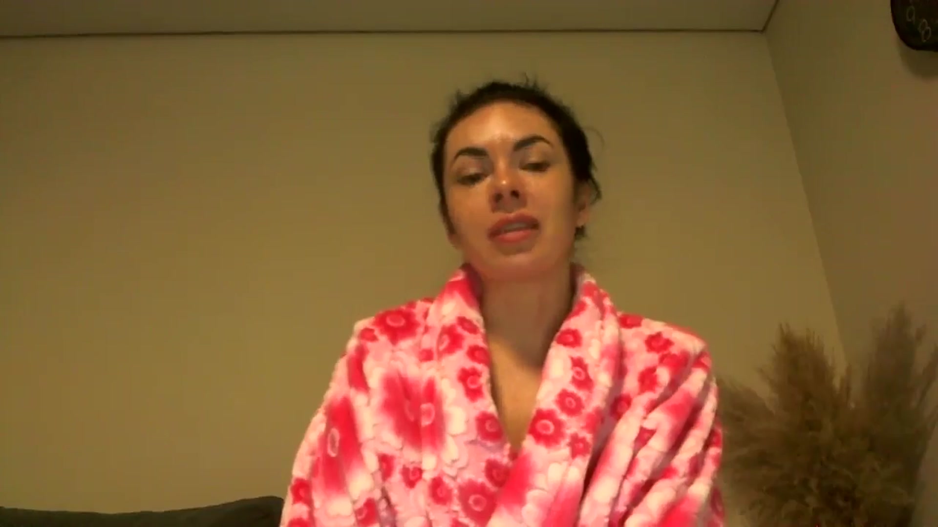Gallery image thumbnail from TooOld4Sex's myfreecams stream on, 11/09/2024, 06:15 image 3 of 20