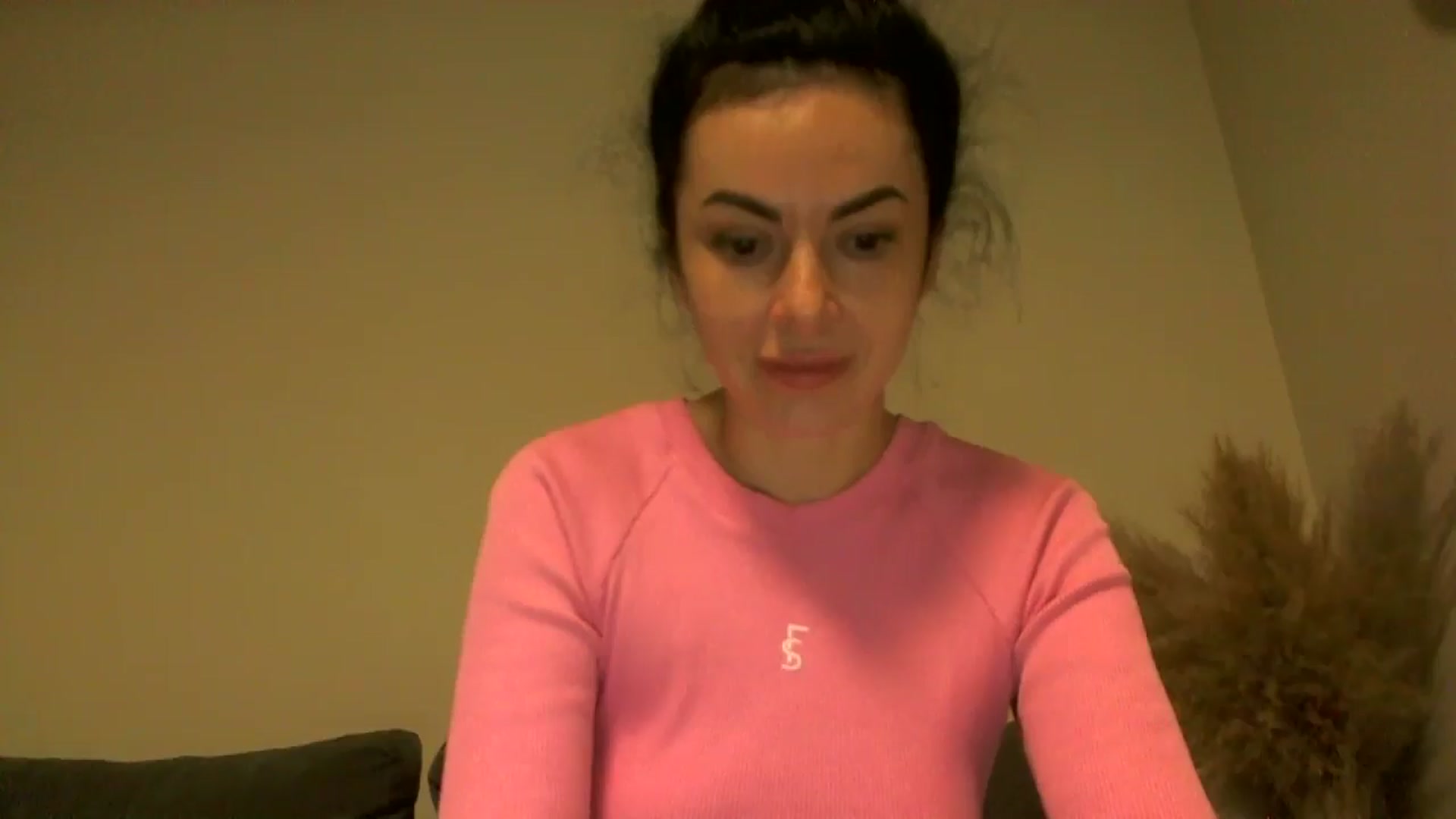 Gallery image thumbnail from TooOld4Sex's myfreecams stream on, 11/10/2024, 04:45 image 14 of 20