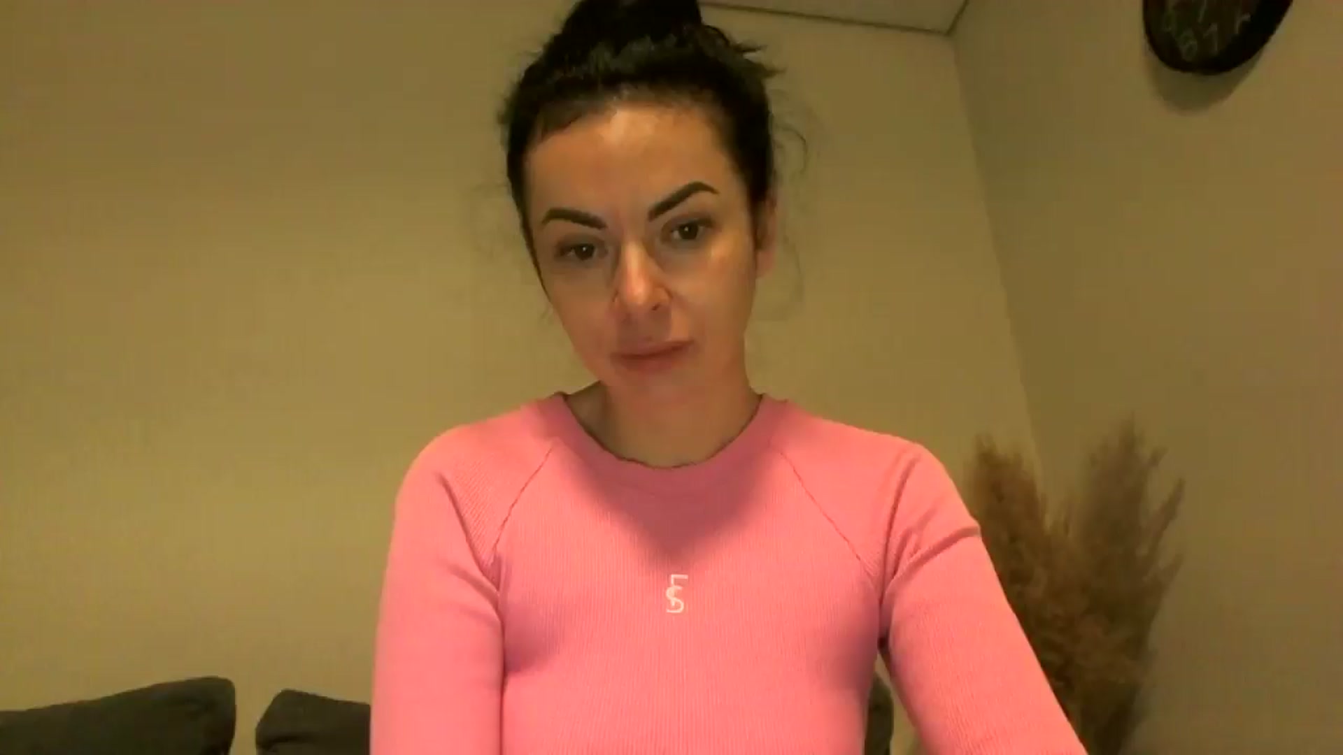 Gallery image thumbnail from TooOld4Sex's myfreecams stream on, 11/14/2024, 05:56 image 17 of 20