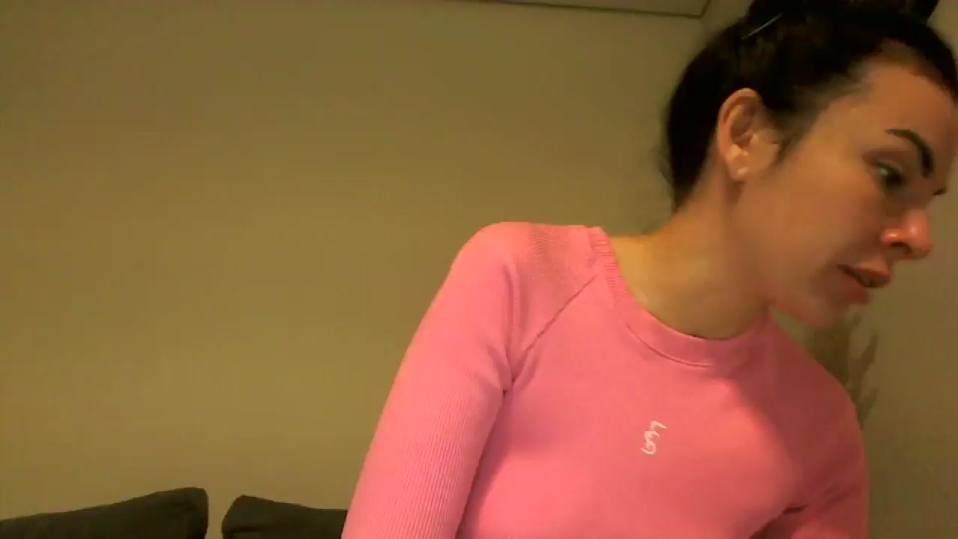 Gallery image thumbnail from TooOld4Sex's myfreecams stream on, 11/14/2024, 05:56 image 18 of 20