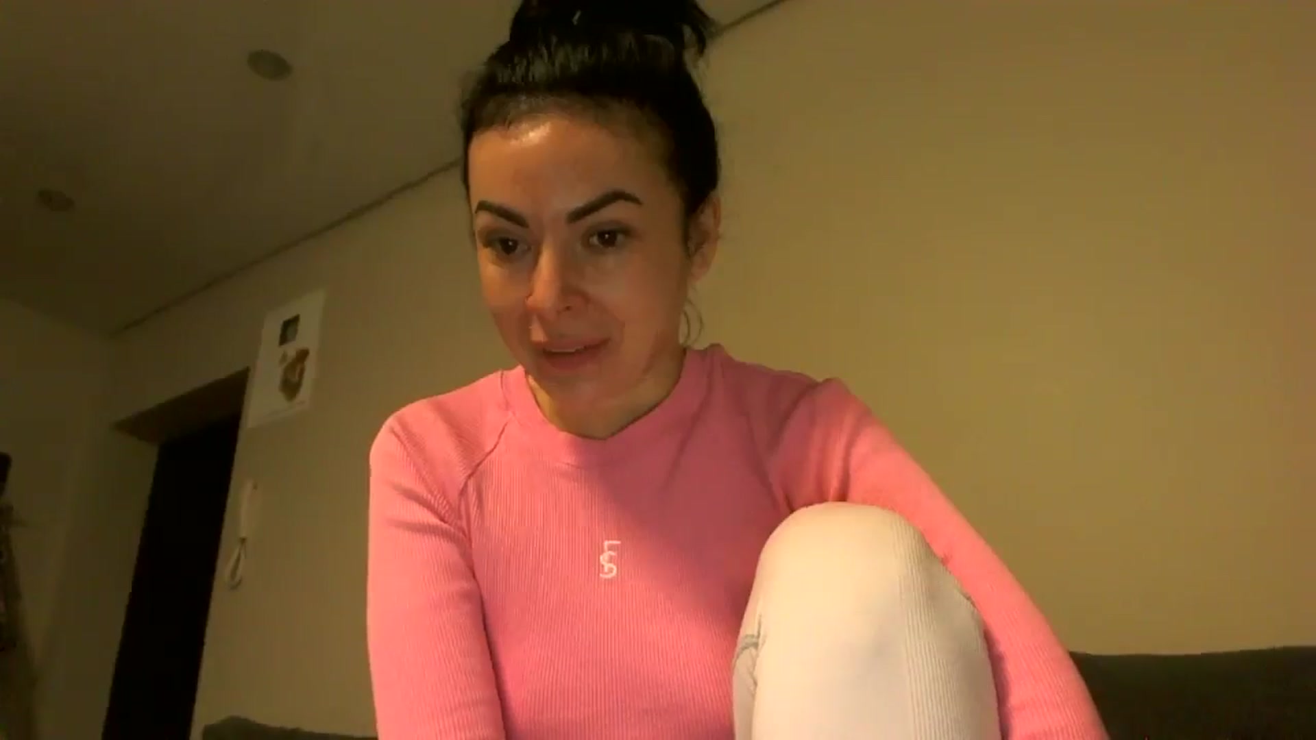 Gallery image thumbnail from TooOld4Sex's myfreecams stream on, 11/23/2024, 04:54 image 15 of 20