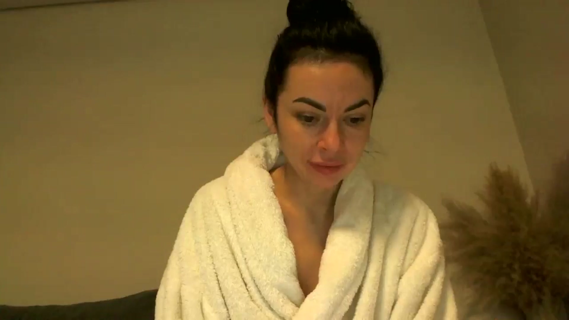 Gallery image thumbnail from TooOld4Sex's myfreecams stream on, 11/26/2024, 06:36 image 18 of 20