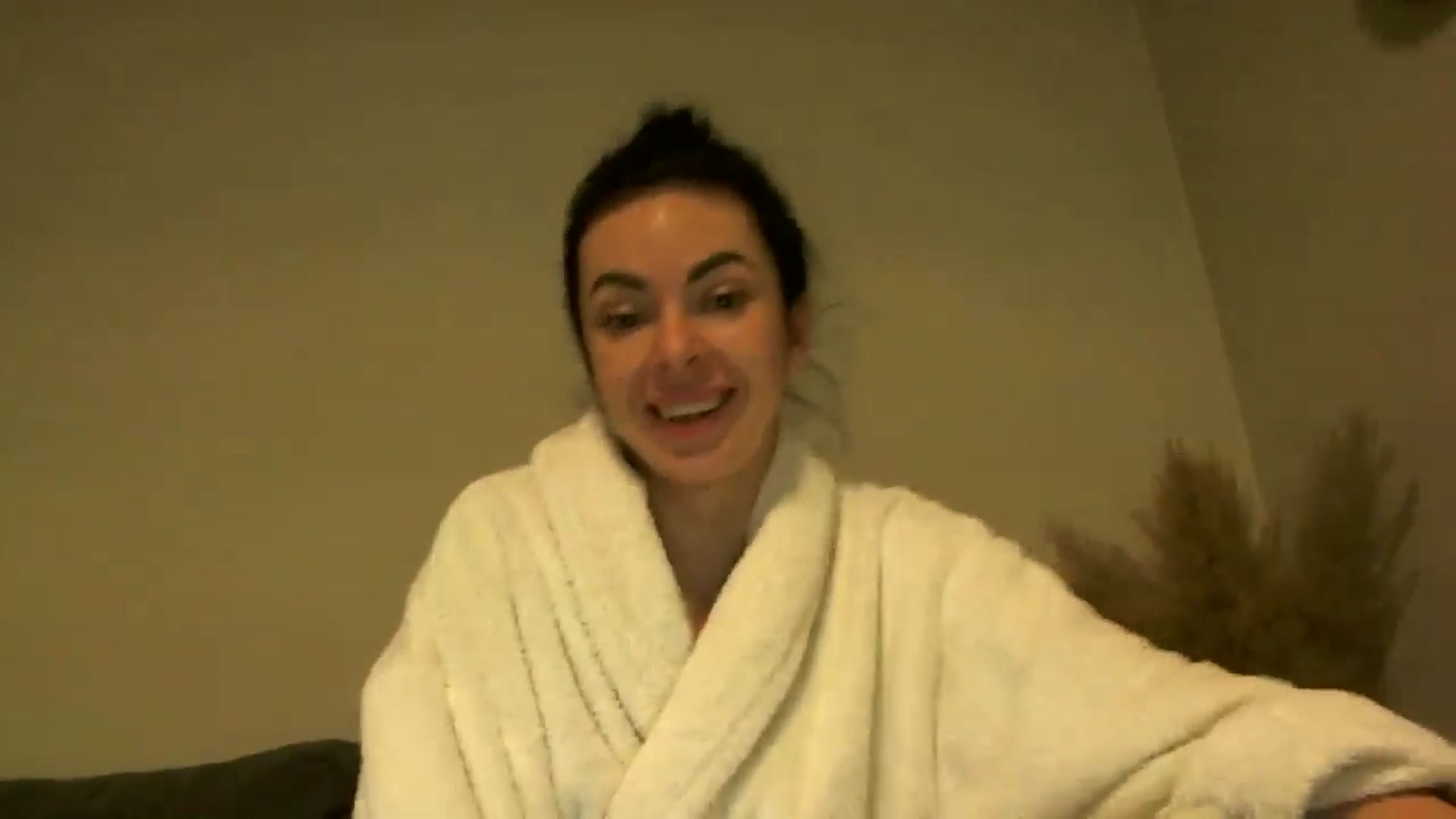 Gallery image thumbnail from TooOld4Sex's myfreecams stream on, 11/26/2024, 06:36 image 16 of 20