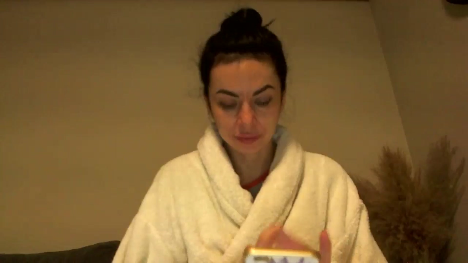 Gallery image thumbnail from TooOld4Sex's myfreecams stream on, 11/27/2024, 04:38 image 19 of 20