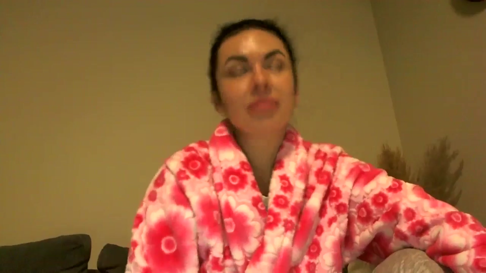 Gallery image thumbnail from TooOld4Sex's myfreecams stream on, 12/03/2024, 05:56 image 12 of 20