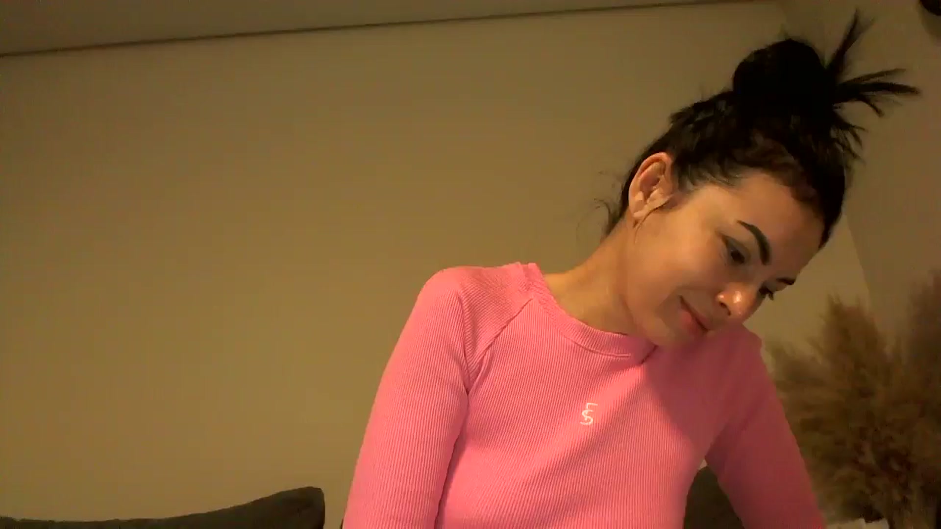 Gallery image thumbnail from TooOld4Sex's myfreecams stream on, 12/13/2024, 05:58 image 13 of 20