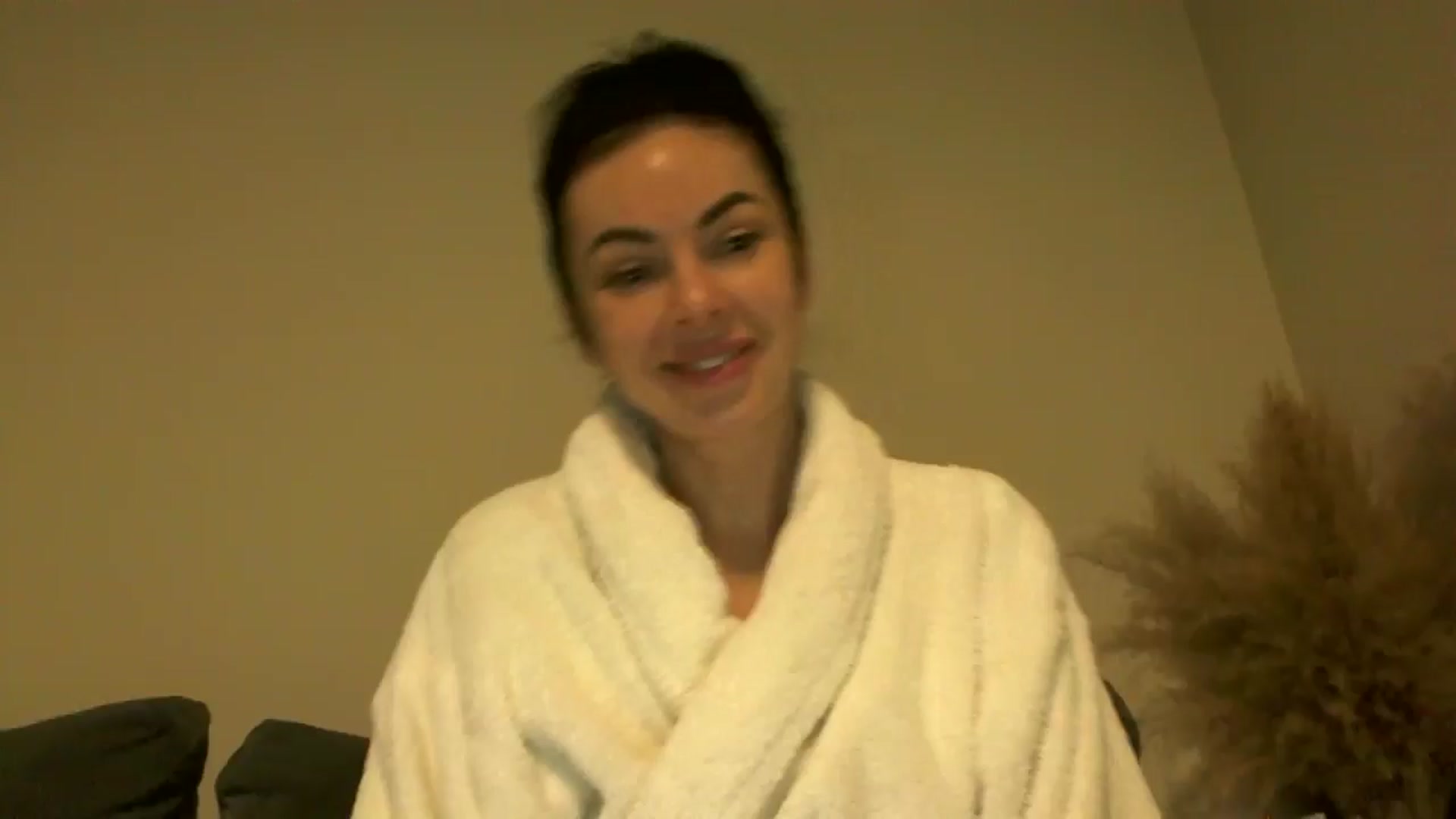 Gallery image thumbnail from TooOld4Sex's myfreecams stream on, 12/17/2024, 06:06 image 10 of 20