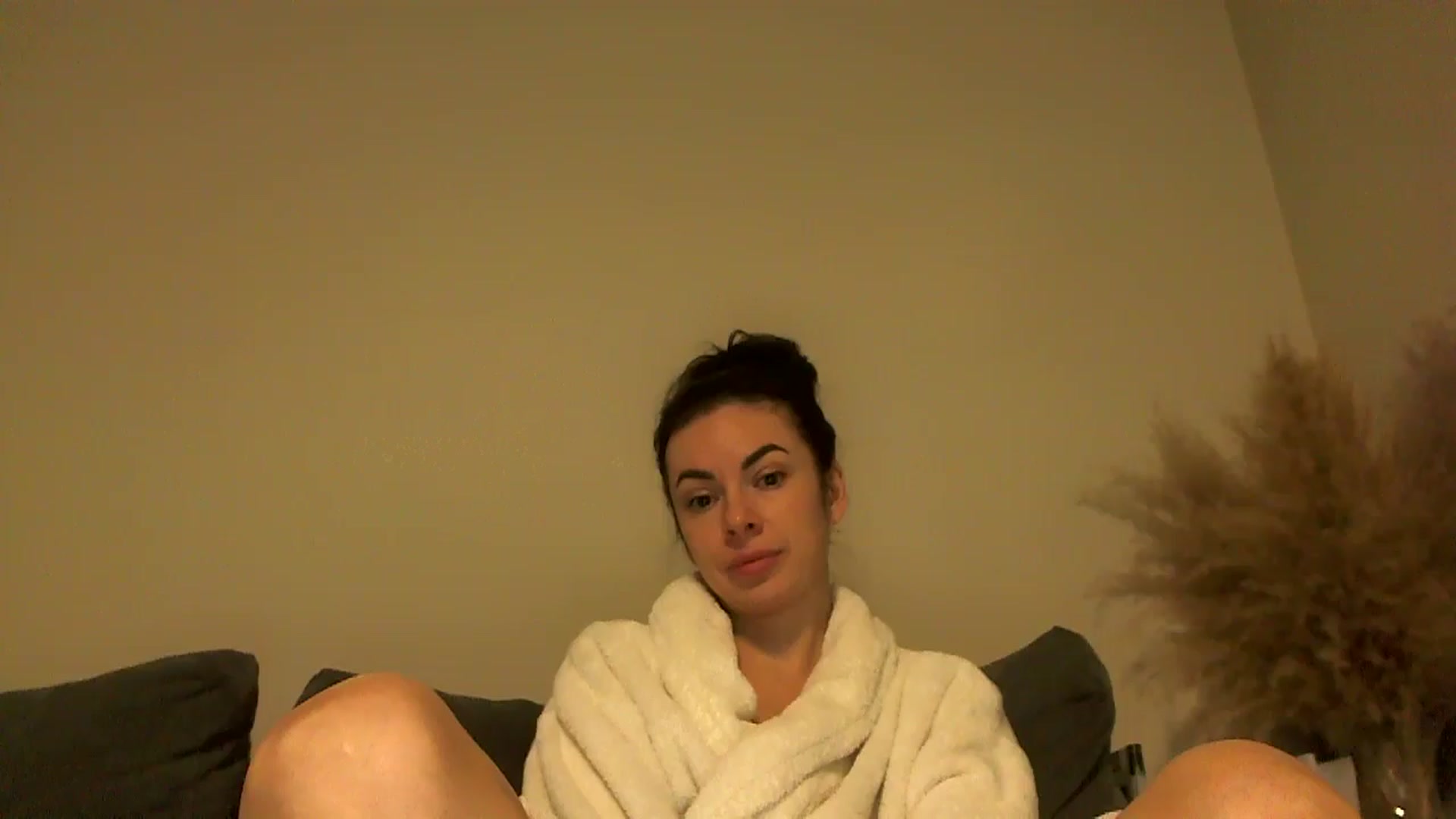 Gallery image thumbnail from TooOld4Sex's myfreecams stream on, 12/17/2024, 06:06 image 18 of 20