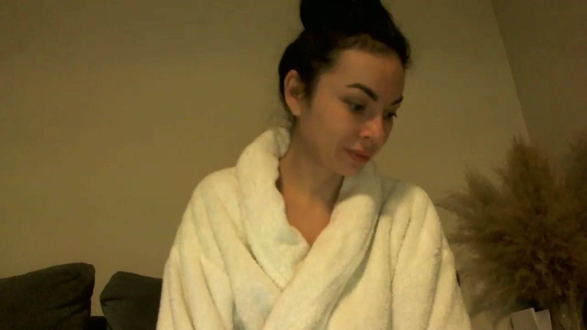 Gallery image thumbnail from TooOld4Sex's myfreecams stream on, 12/17/2024, 06:06 image 15 of 20