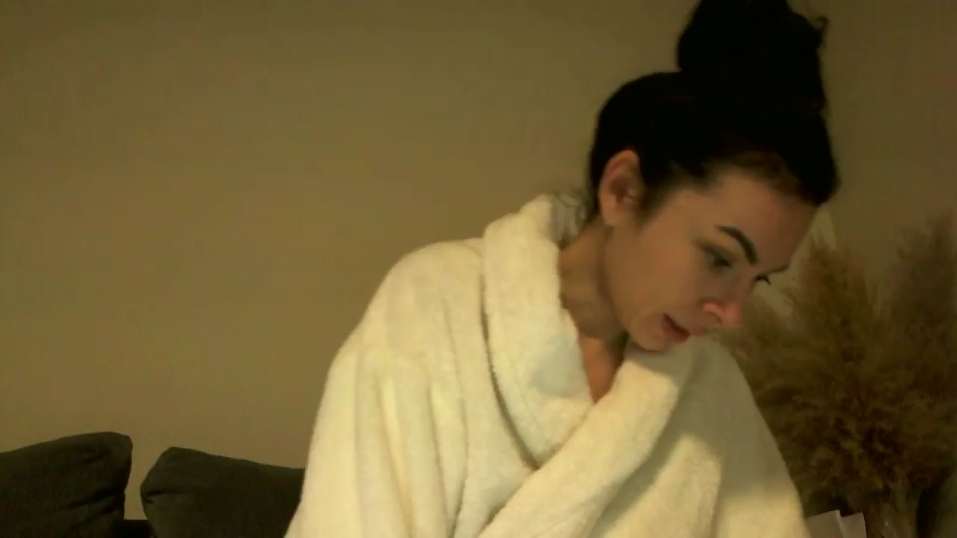 Gallery image thumbnail from TooOld4Sex's myfreecams stream on, 12/17/2024, 06:06 image 14 of 20
