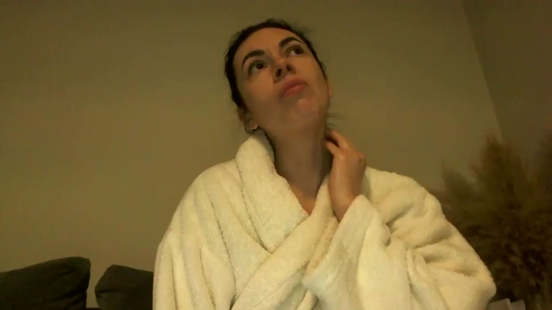 Gallery image thumbnail from TooOld4Sex's myfreecams stream on, 12/17/2024, 06:06 image 12 of 20