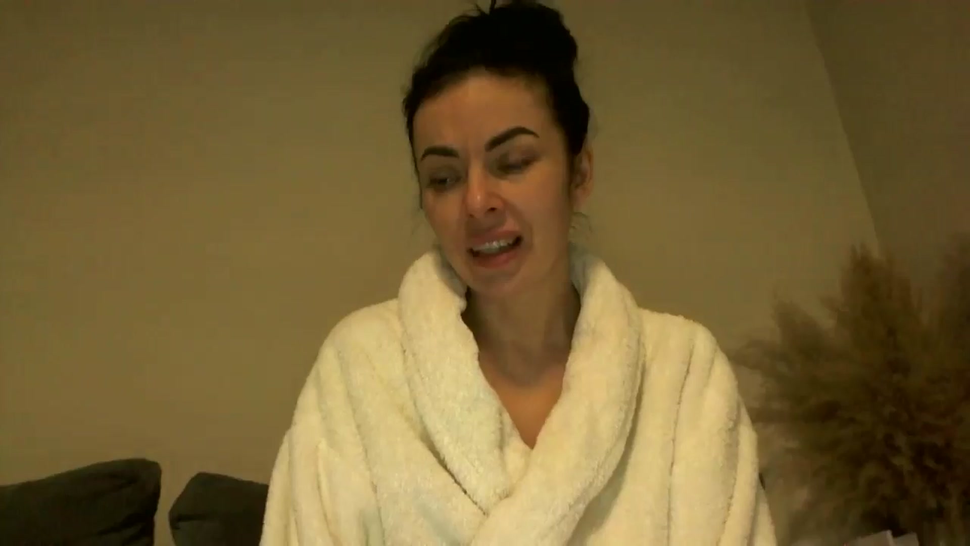 Gallery image thumbnail from TooOld4Sex's myfreecams stream on, 12/17/2024, 06:06 image 16 of 20