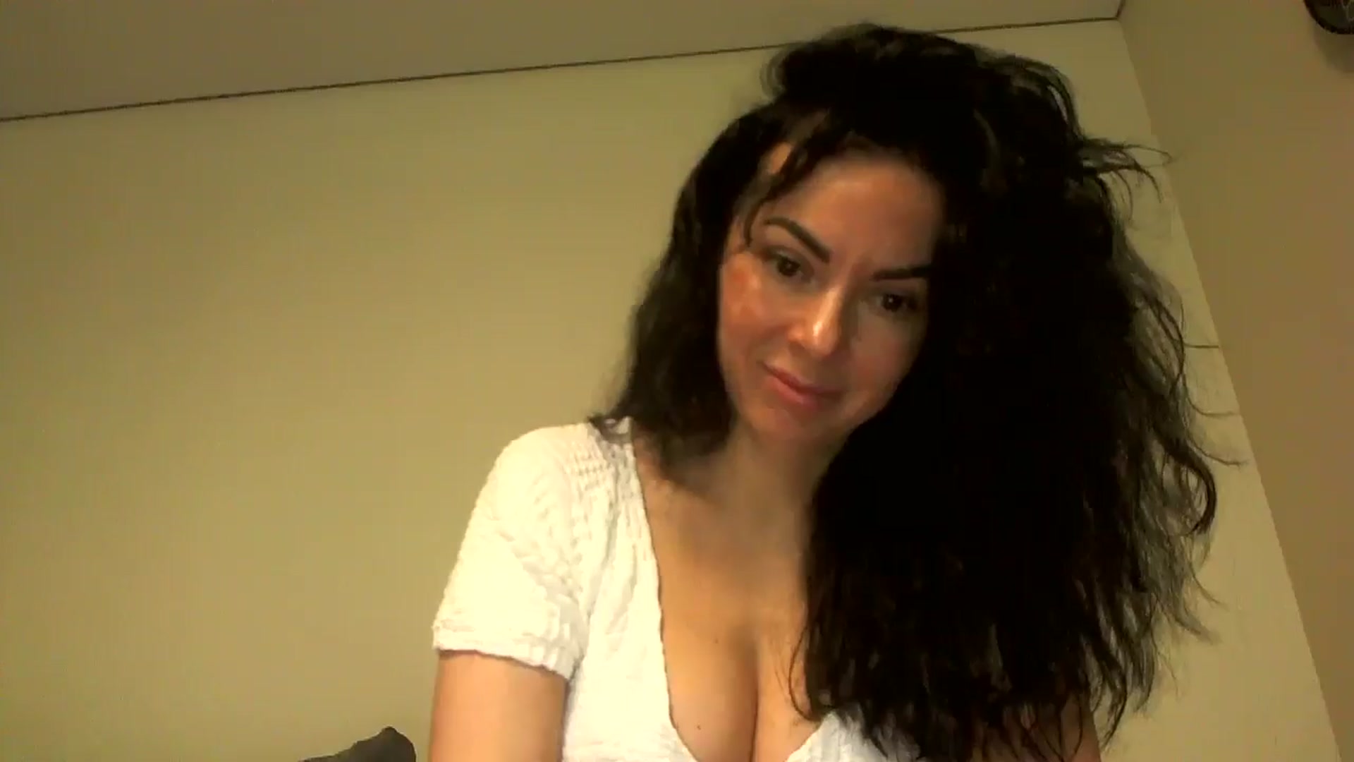 Gallery image thumbnail from TooOld4Sex's myfreecams stream on, 05/05/2025, 04:57 image 14 of 20