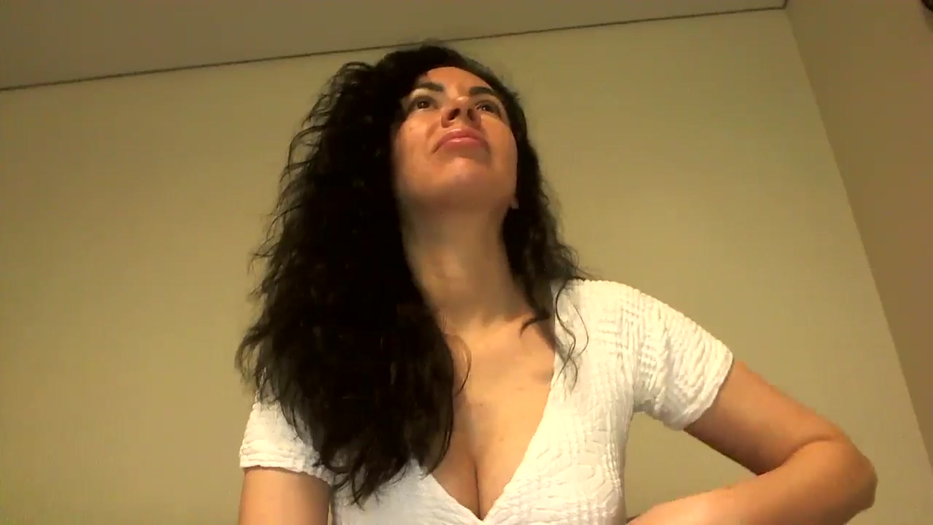 Gallery image thumbnail from TooOld4Sex's myfreecams stream on, 05/05/2025, 04:57 image 3 of 20