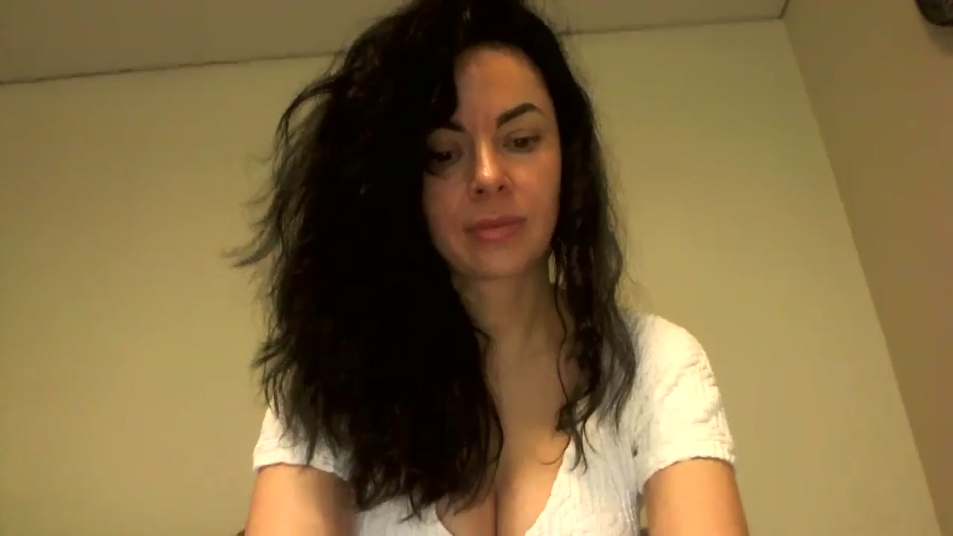 Gallery image thumbnail from TooOld4Sex's myfreecams stream on, 05/05/2025, 04:57 image 9 of 20