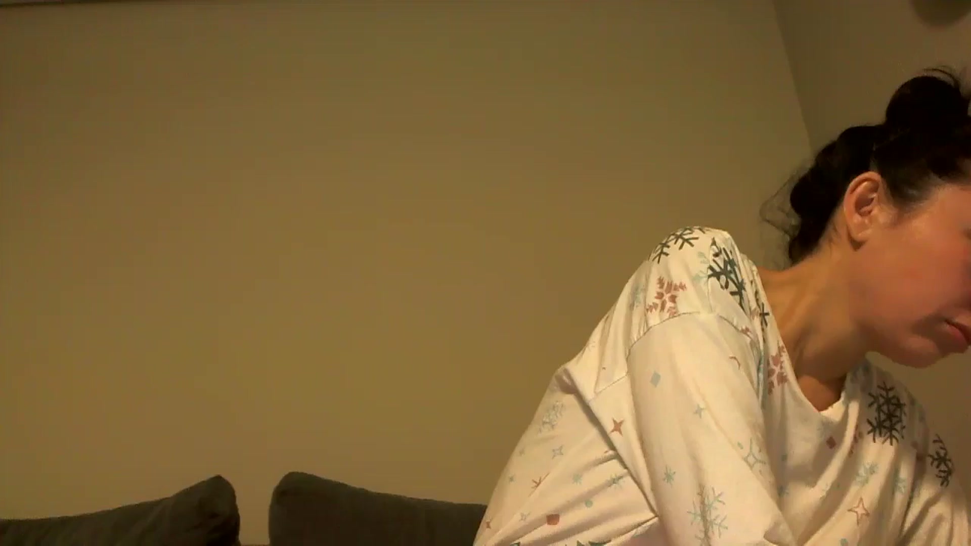Gallery image thumbnail from TooOld4Sex's myfreecams stream on, 05/18/2025, 04:23 image 1 of 20