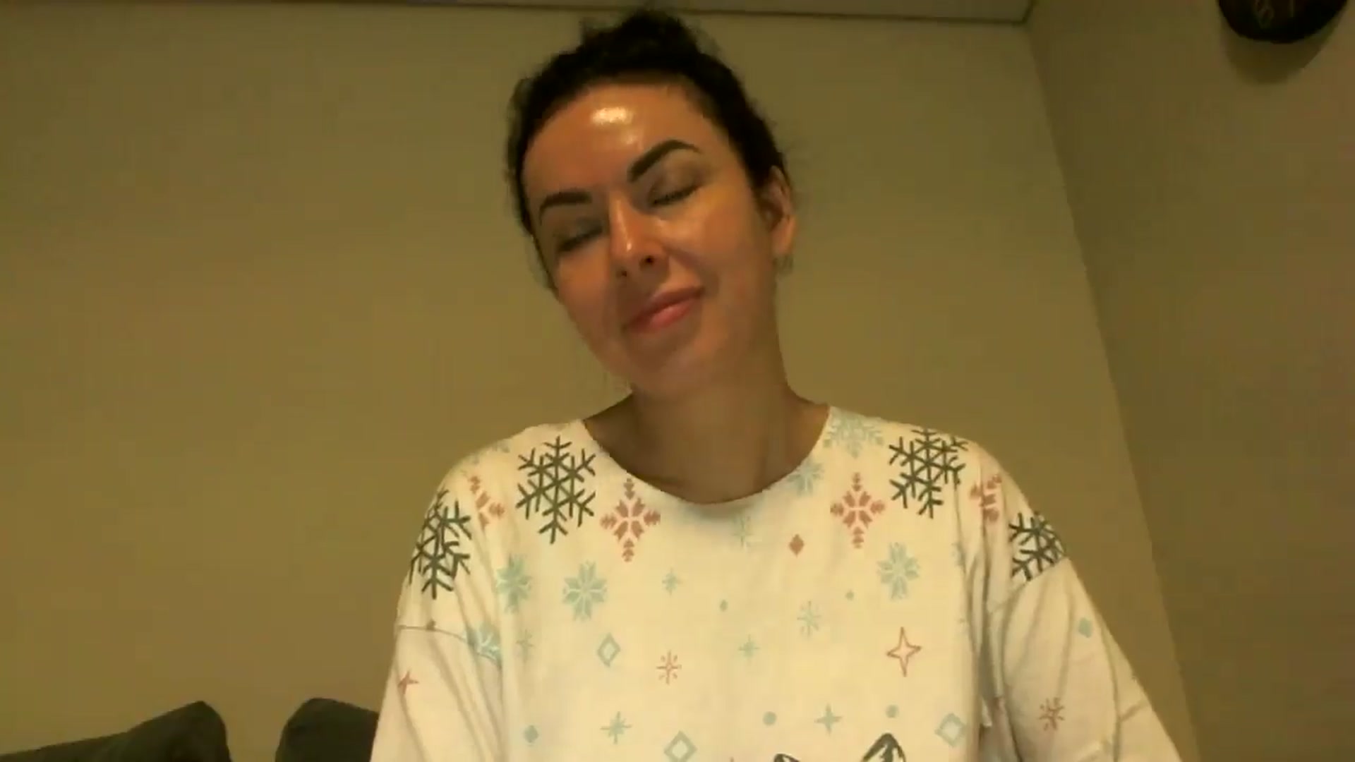 Gallery image thumbnail from TooOld4Sex's myfreecams stream on, 05/18/2025, 04:23 image 17 of 20