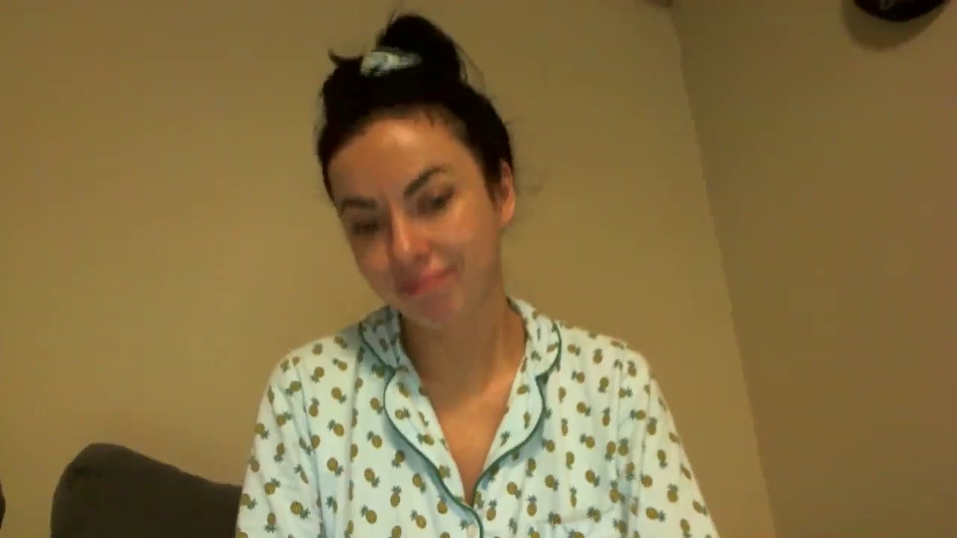 Gallery image thumbnail from TooOld4Sex's myfreecams stream on, 06/16/2025, 04:50 image 9 of 20