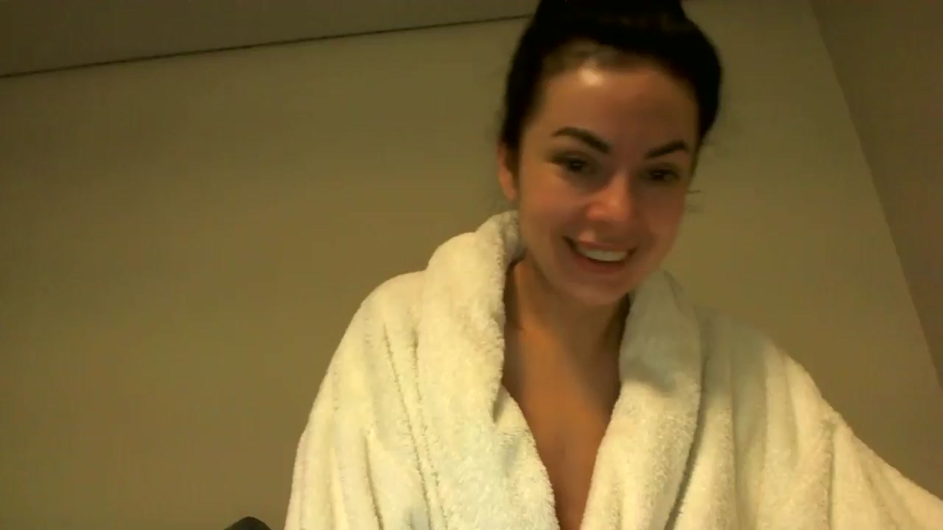 Gallery image thumbnail from TooOld4Sex's myfreecams stream on, 06/24/2025, 03:33 image 19 of 20