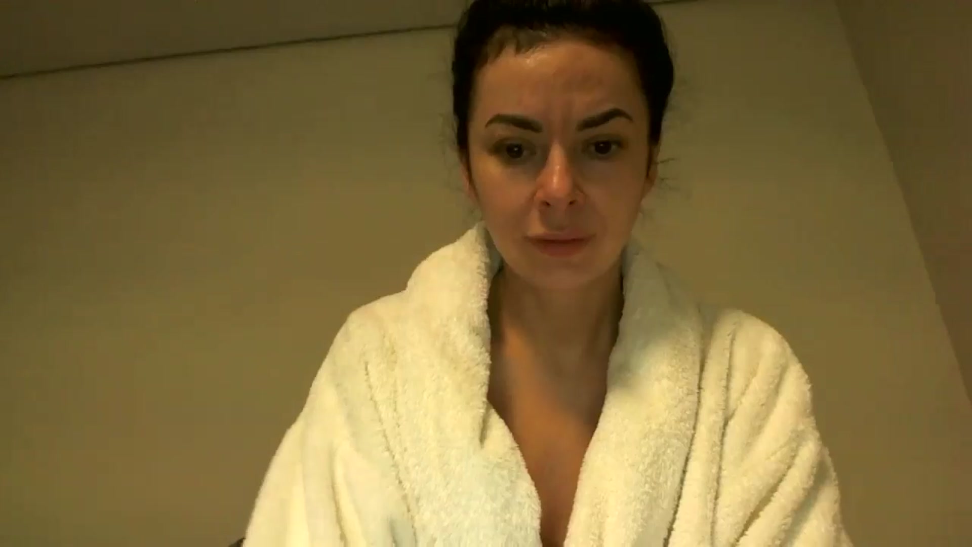 Gallery image thumbnail from TooOld4Sex's myfreecams stream on, 06/24/2025, 03:33 image 14 of 20