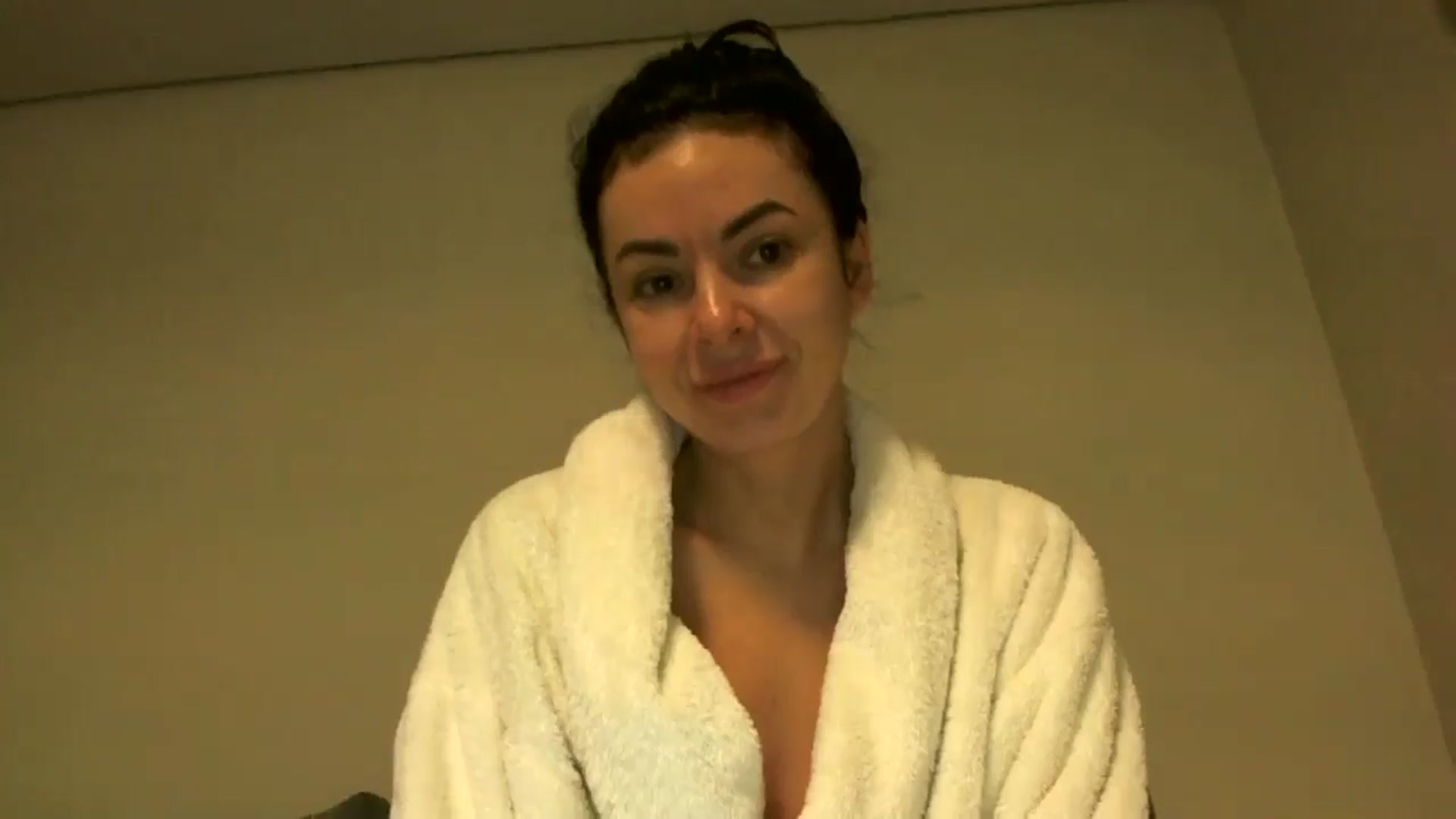 Gallery image thumbnail from TooOld4Sex's myfreecams stream on, 06/24/2025, 03:33 image 6 of 20