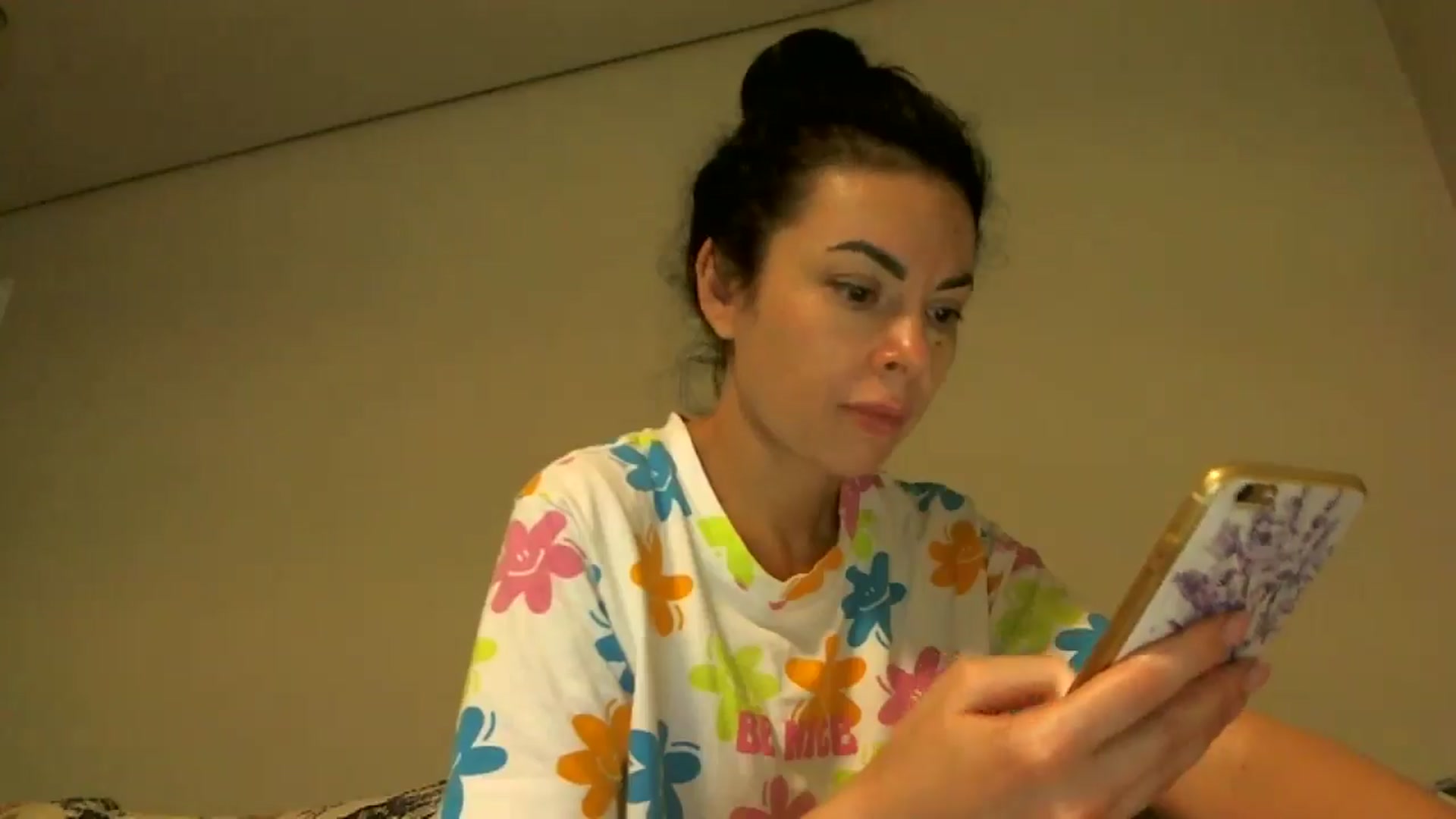 Gallery image thumbnail from TooOld4Sex's myfreecams stream on, 08/18/2025, 04:46 image 18 of 20
