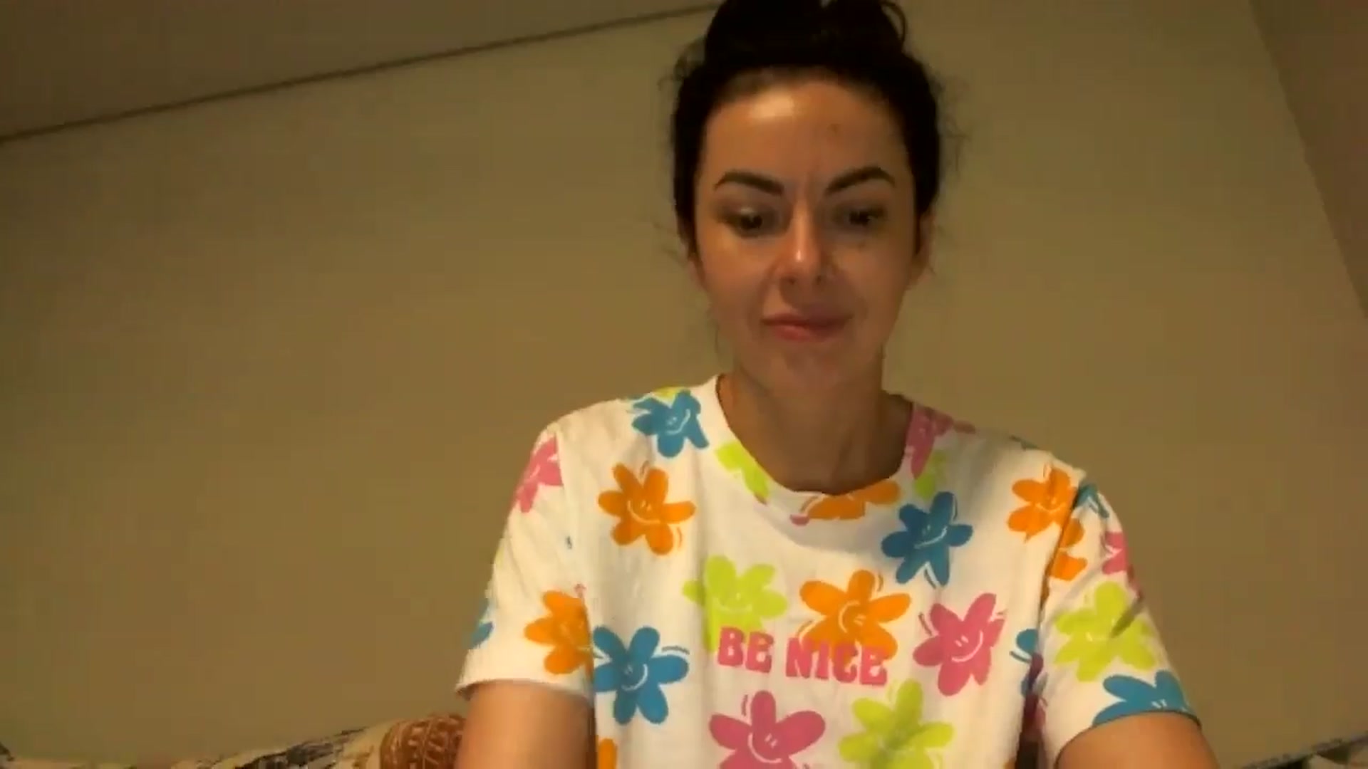 Gallery image thumbnail from TooOld4Sex's myfreecams stream on, 08/18/2025, 04:46 image 14 of 20