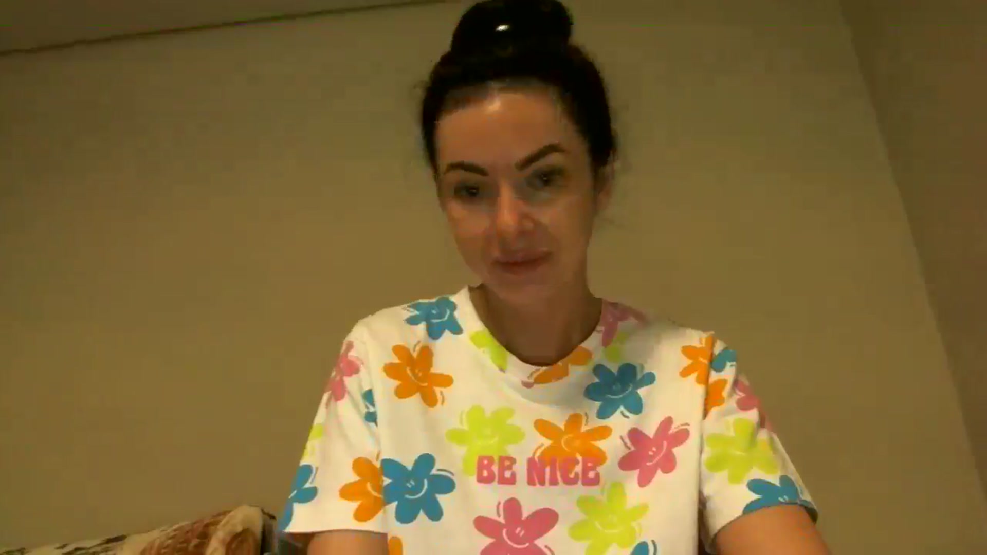 Gallery image thumbnail from TooOld4Sex's myfreecams stream on, 08/20/2025, 04:55 image 5 of 20