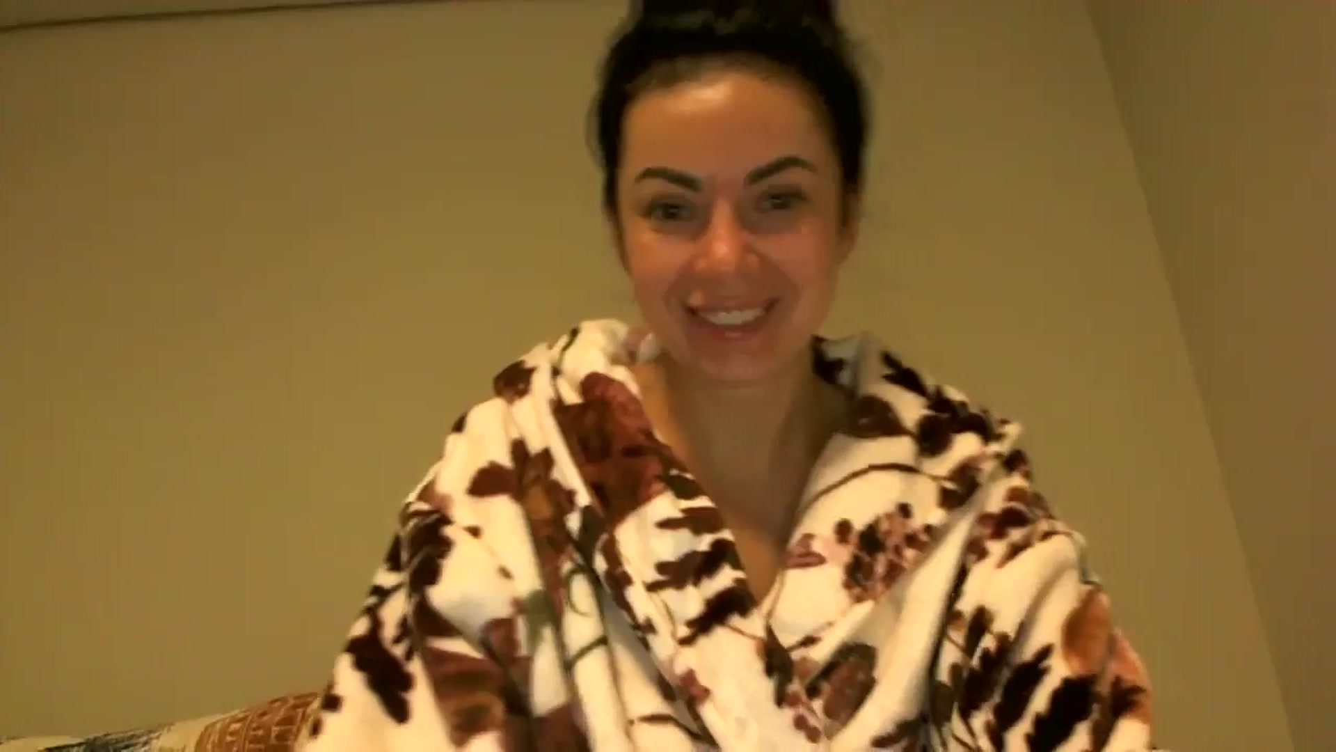 Gallery image thumbnail from TooOld4Sex's myfreecams stream on, 10/21/2025, 04:55 image 5 of 20