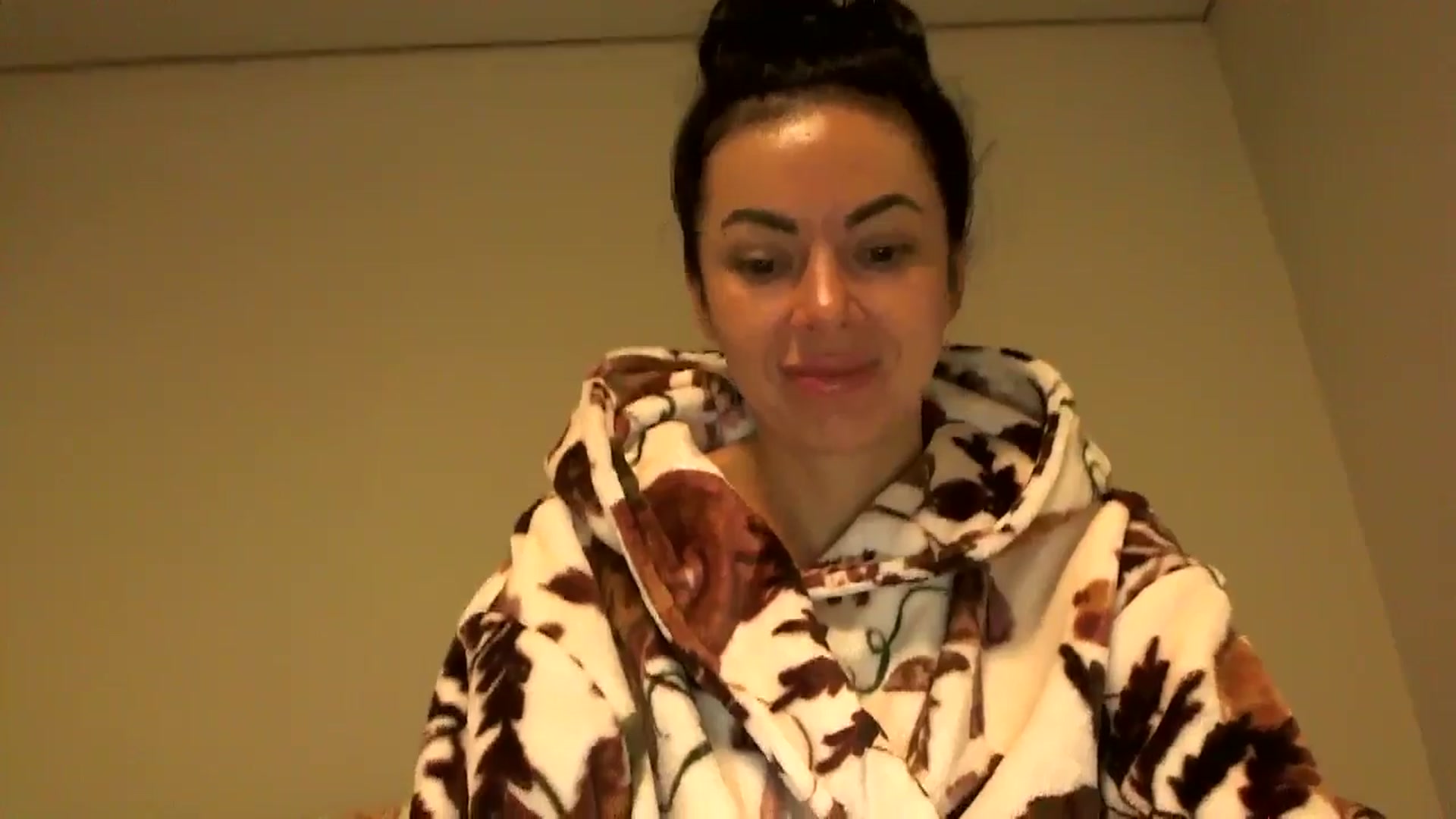 Gallery image thumbnail from TooOld4Sex's myfreecams stream on, 10/28/2025, 04:00 image 15 of 20