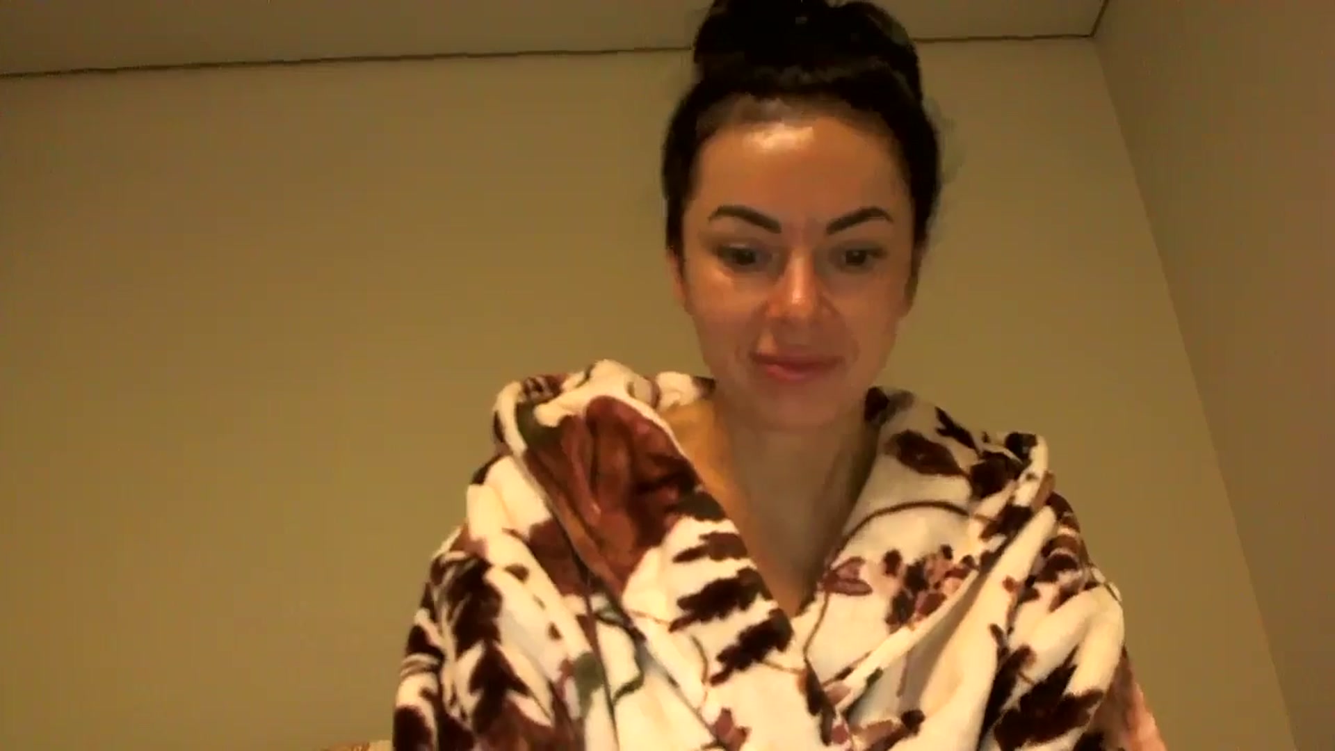 Gallery image thumbnail from TooOld4Sex's myfreecams stream on, 10/28/2025, 04:00 image 6 of 20