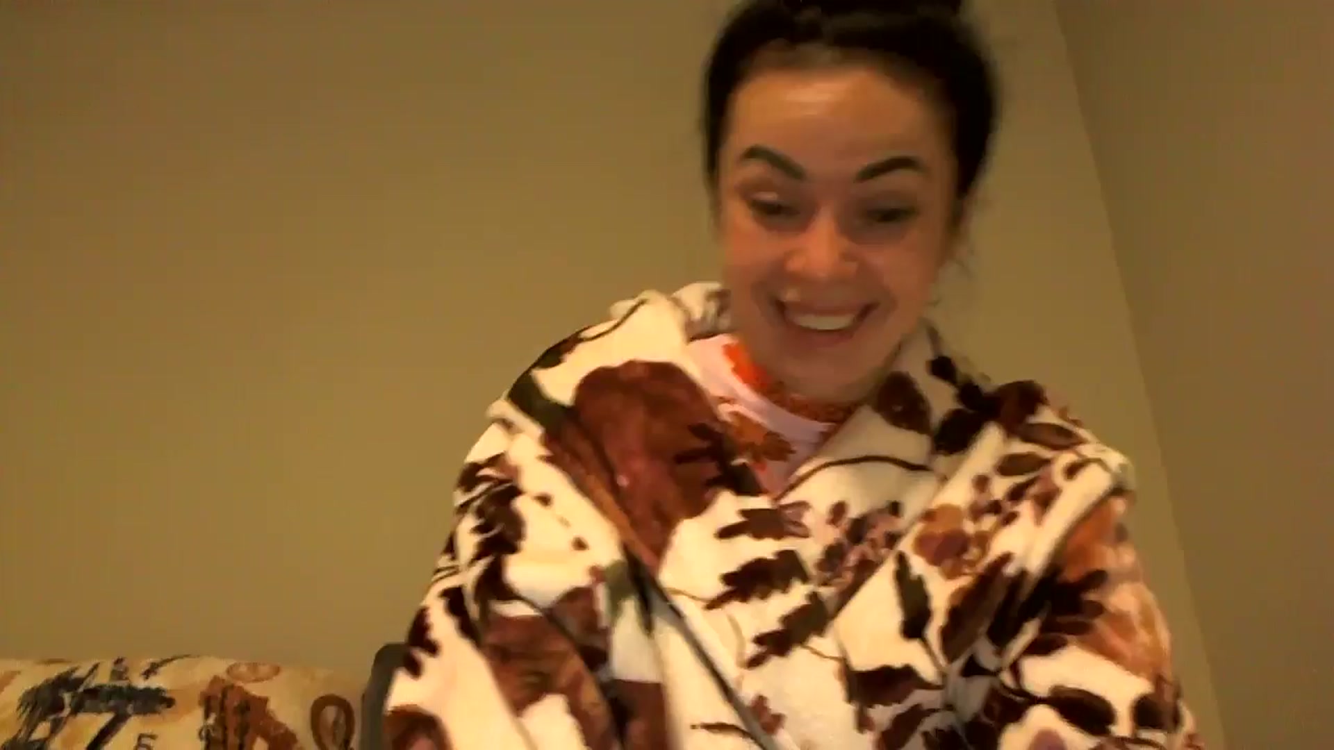 Gallery image thumbnail from TooOld4Sex's myfreecams stream on, 11/17/2025, 05:14 image 18 of 20
