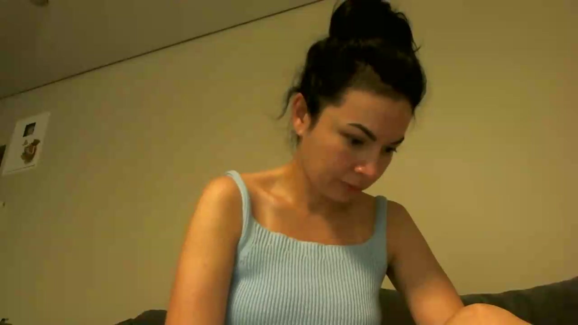 Gallery image thumbnail from TooOld4Sex's myfreecams stream on, 05/18/2026, 04:50 image 6 of 20