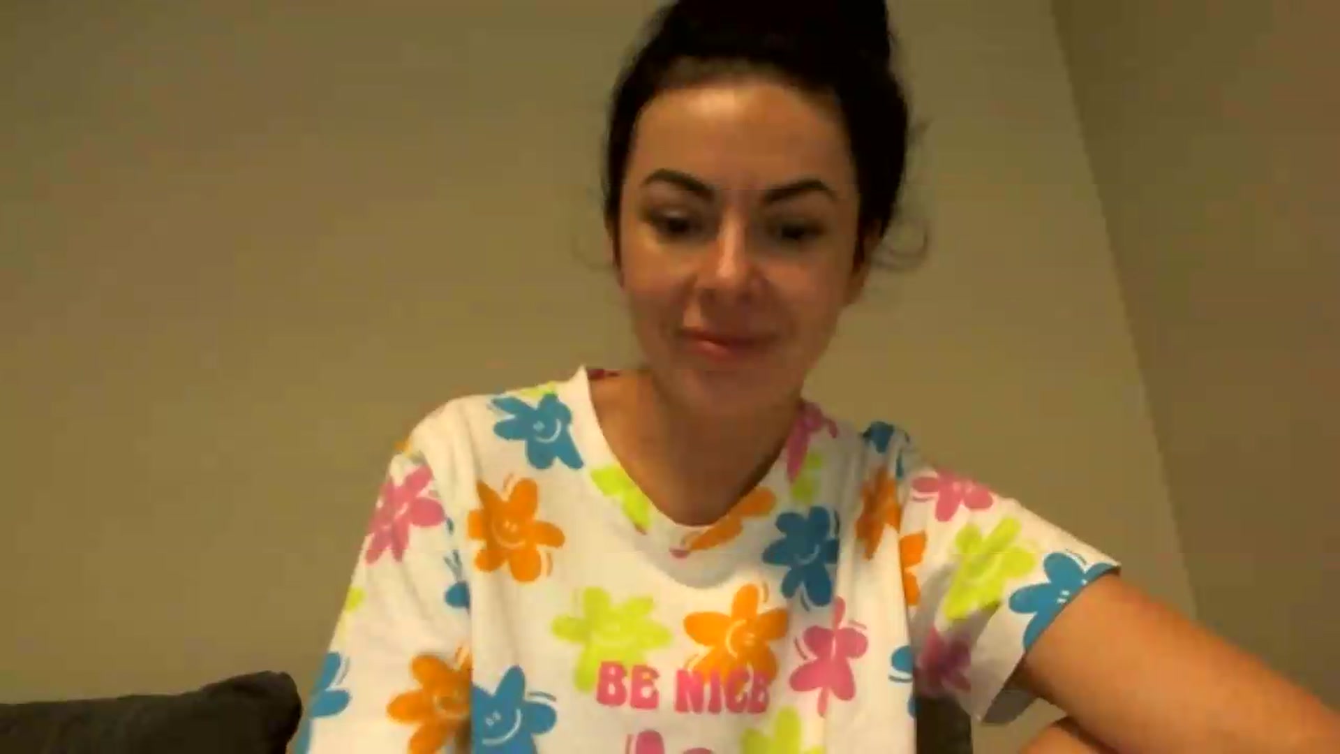 Gallery image thumbnail from TooOld4Sex's myfreecams stream on, 06/08/2026, 04:13 image 16 of 20
