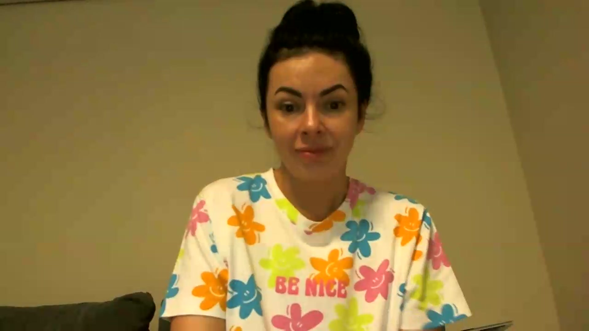 Gallery image thumbnail from TooOld4Sex's myfreecams stream on, 06/08/2026, 04:13 image 4 of 20