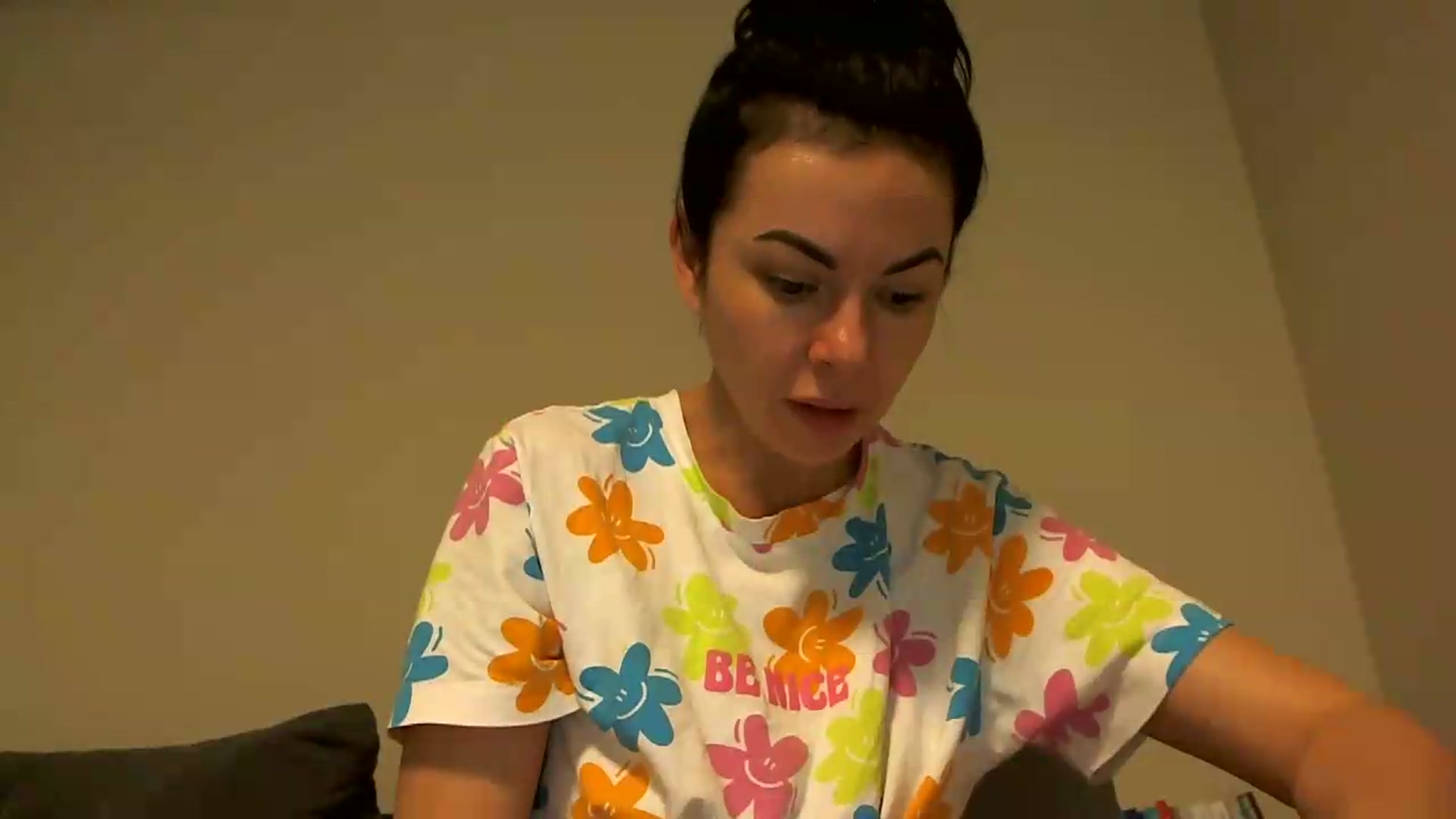 Gallery image thumbnail from TooOld4Sex's myfreecams stream on, 07/08/2026, 03:38 image 7 of 20