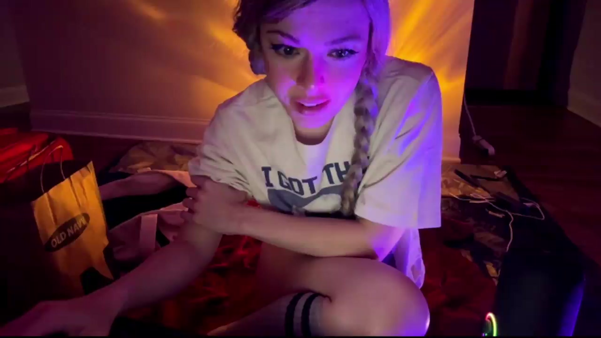Gallery image thumbnail from TopGspot's myfreecams stream on, 07/06/2026, 03:59 image 6 of 20