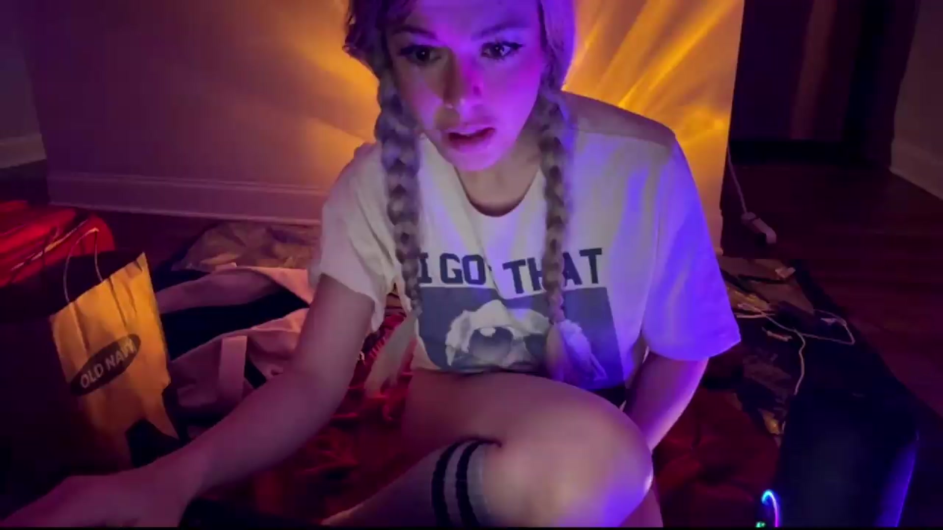 Gallery image thumbnail from TopGspot's myfreecams stream on, 07/06/2026, 03:59 image 8 of 20