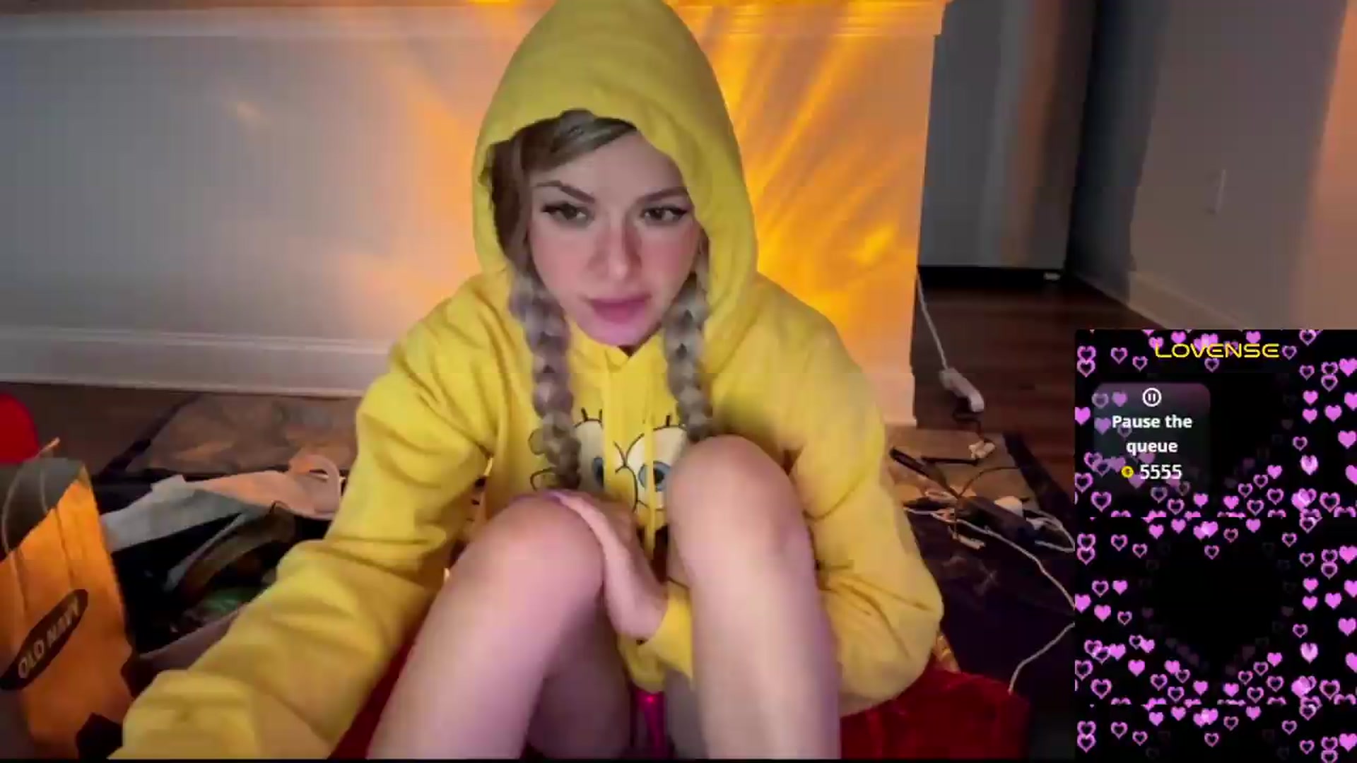 Gallery image thumbnail from TopGspot's myfreecams stream on, 07/06/2026, 13:28 image 16 of 20