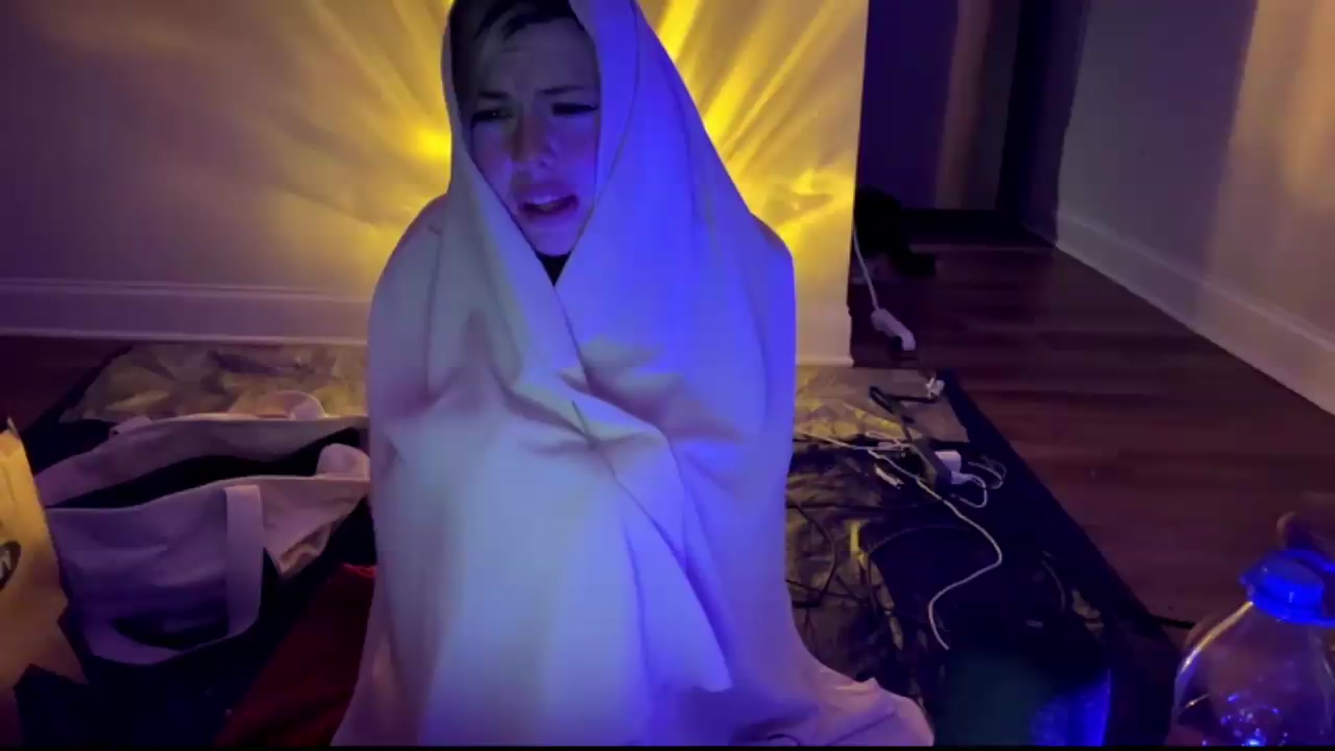 Gallery image thumbnail from TopGspot's myfreecams stream on, 07/07/2026, 07:08 image 4 of 20
