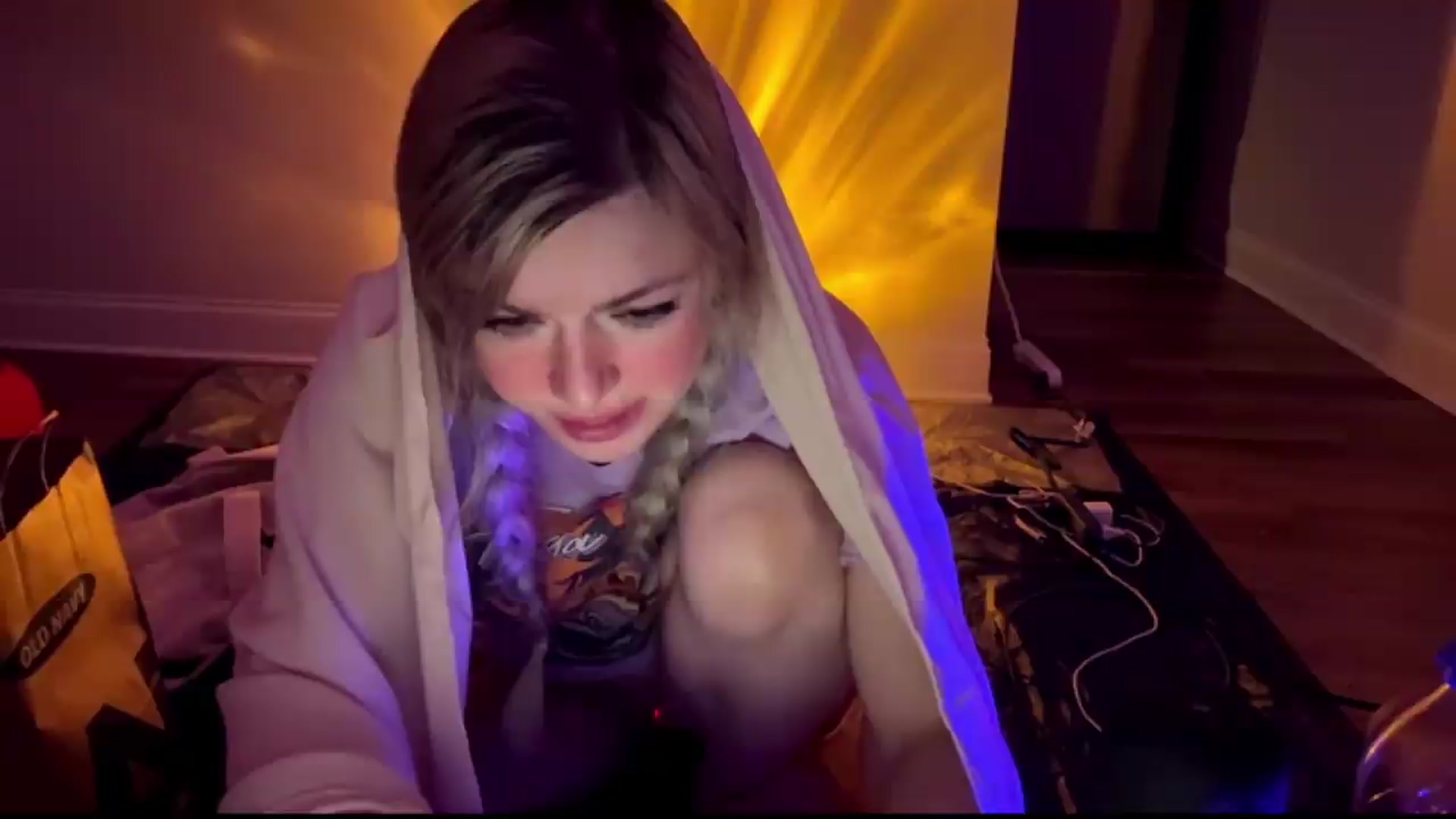 Gallery image thumbnail from TopGspot's myfreecams stream on, 07/07/2026, 07:08 image 12 of 20